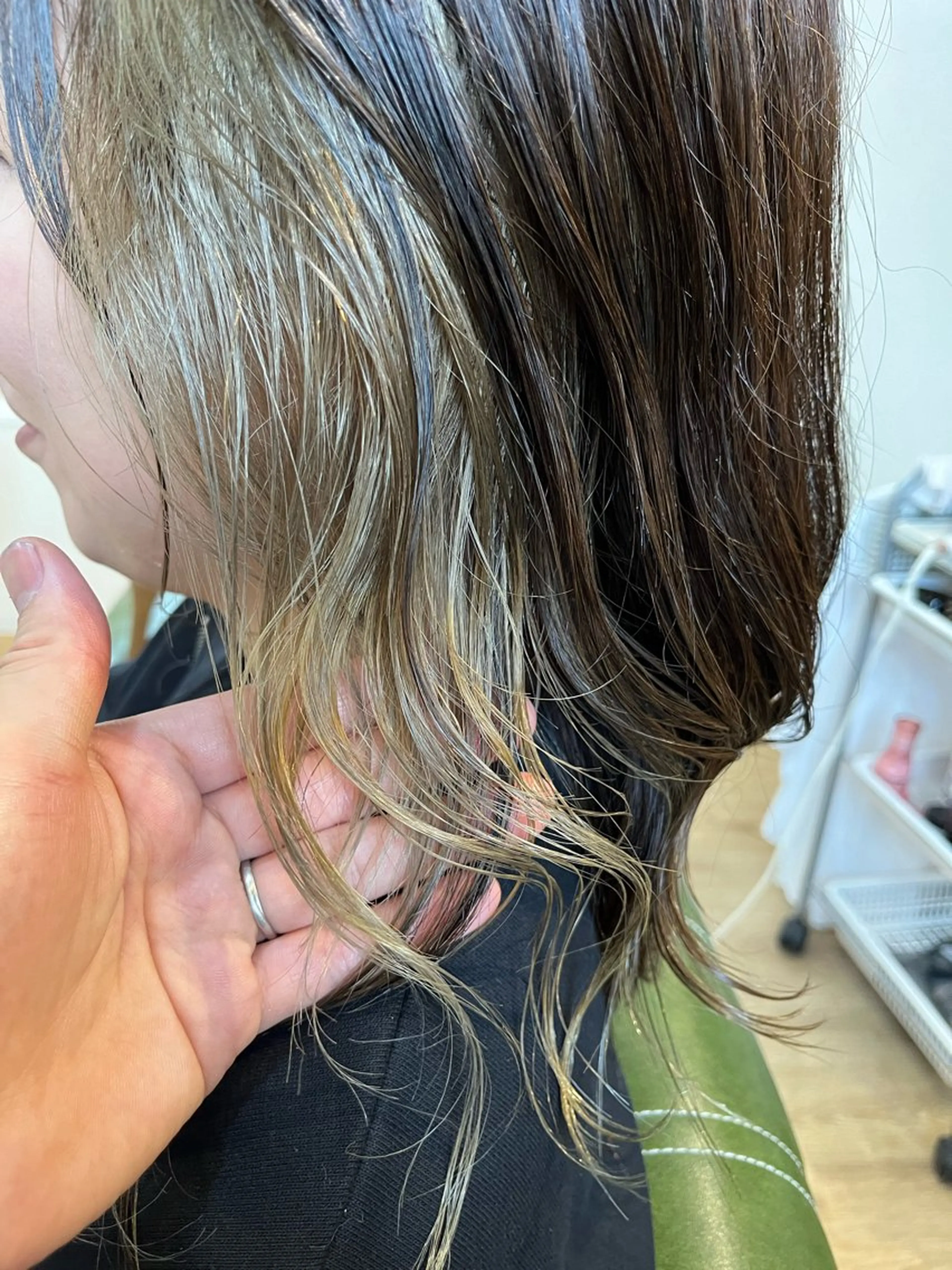 ロング カラー 西村 雄介のヘアスタイル