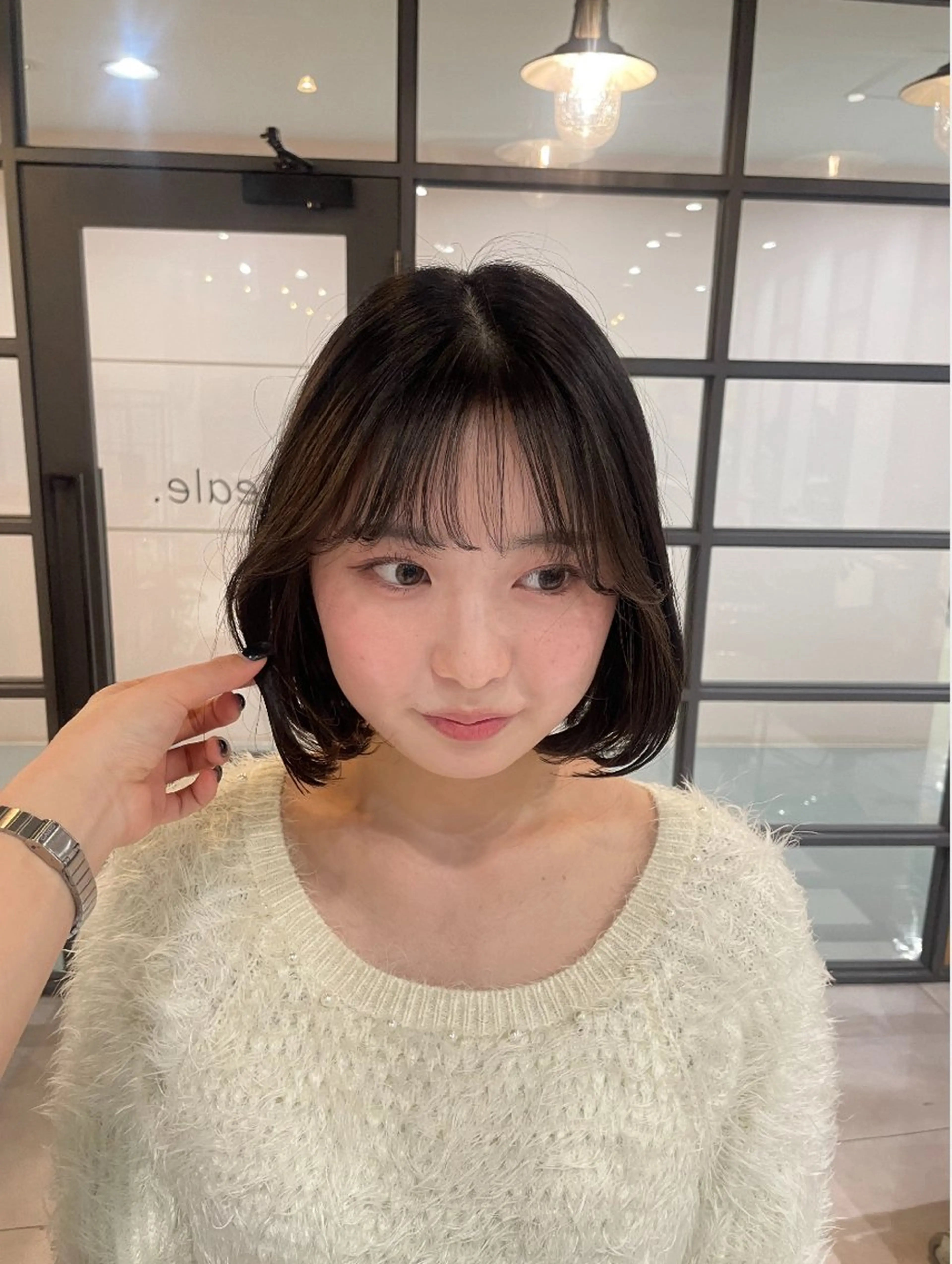 ミディアム ボブ レイヤーカット カット ヘアカラー Neale. ナナカのヘアスタイル