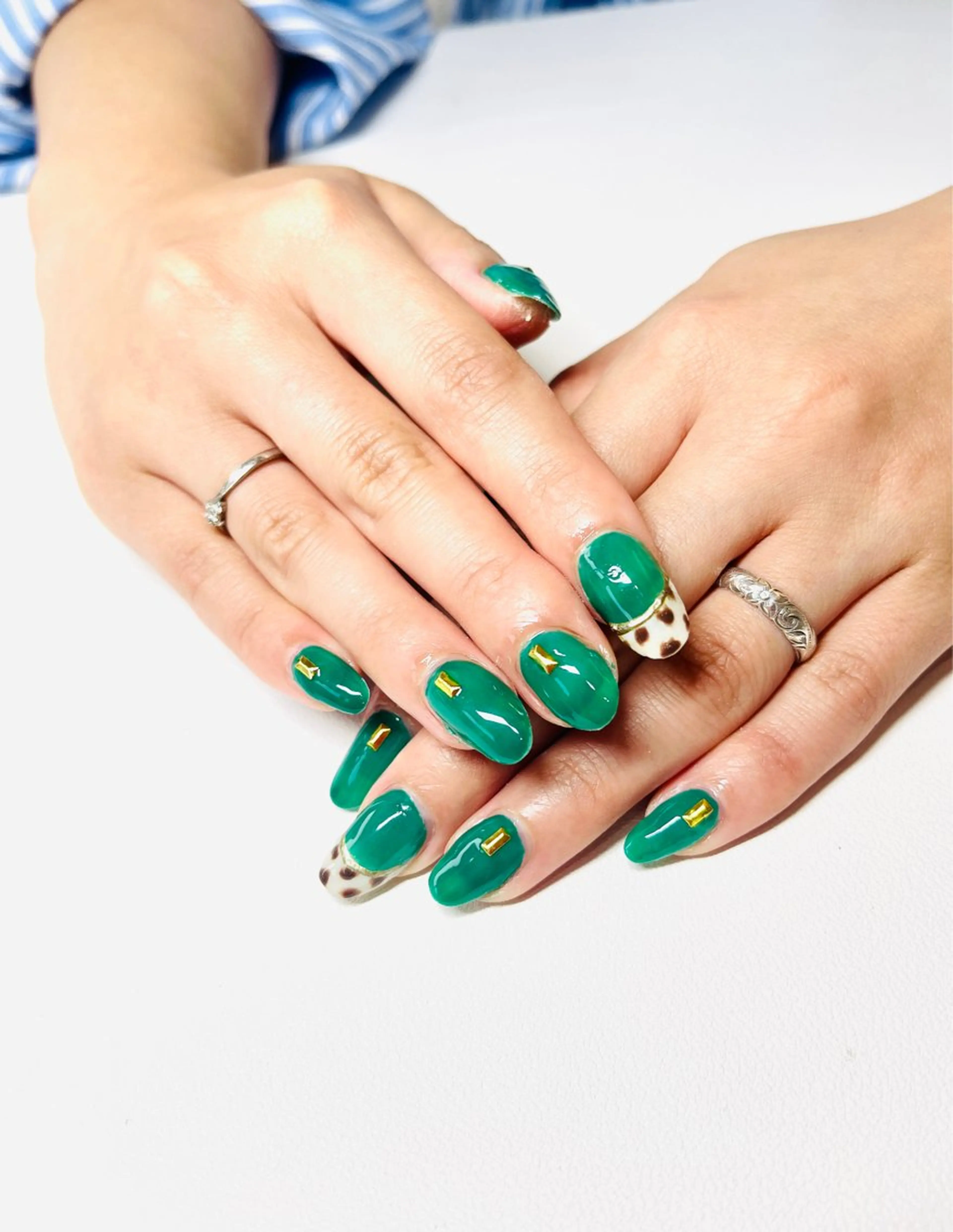 ネイル アニマル柄 アートネイル グリーン nail atelier R所属・nail atelier  Rのネイルデザイン