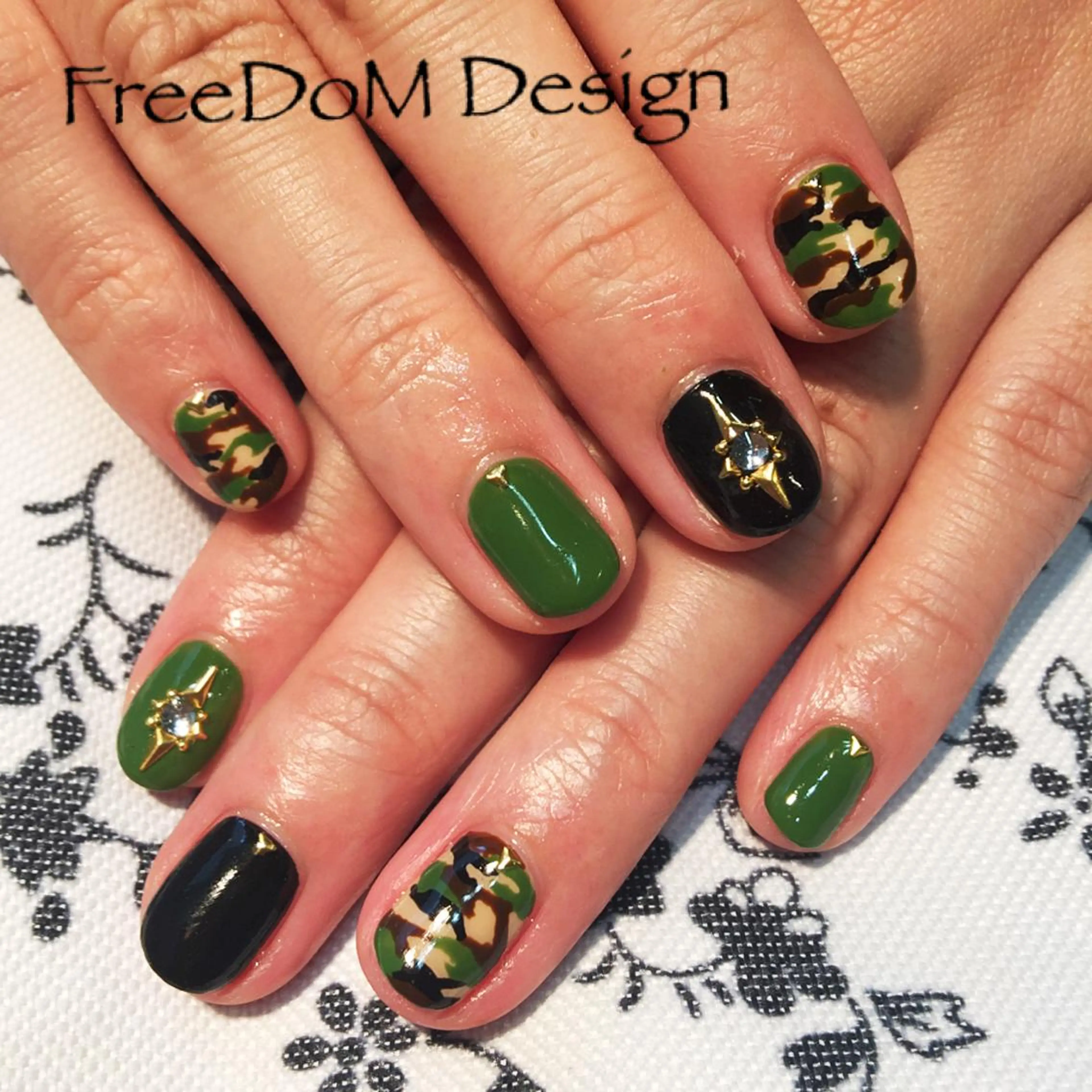 ネイル アートネイル ＦreeDoＭ   Design所属・W KUMIのネイルデザイン