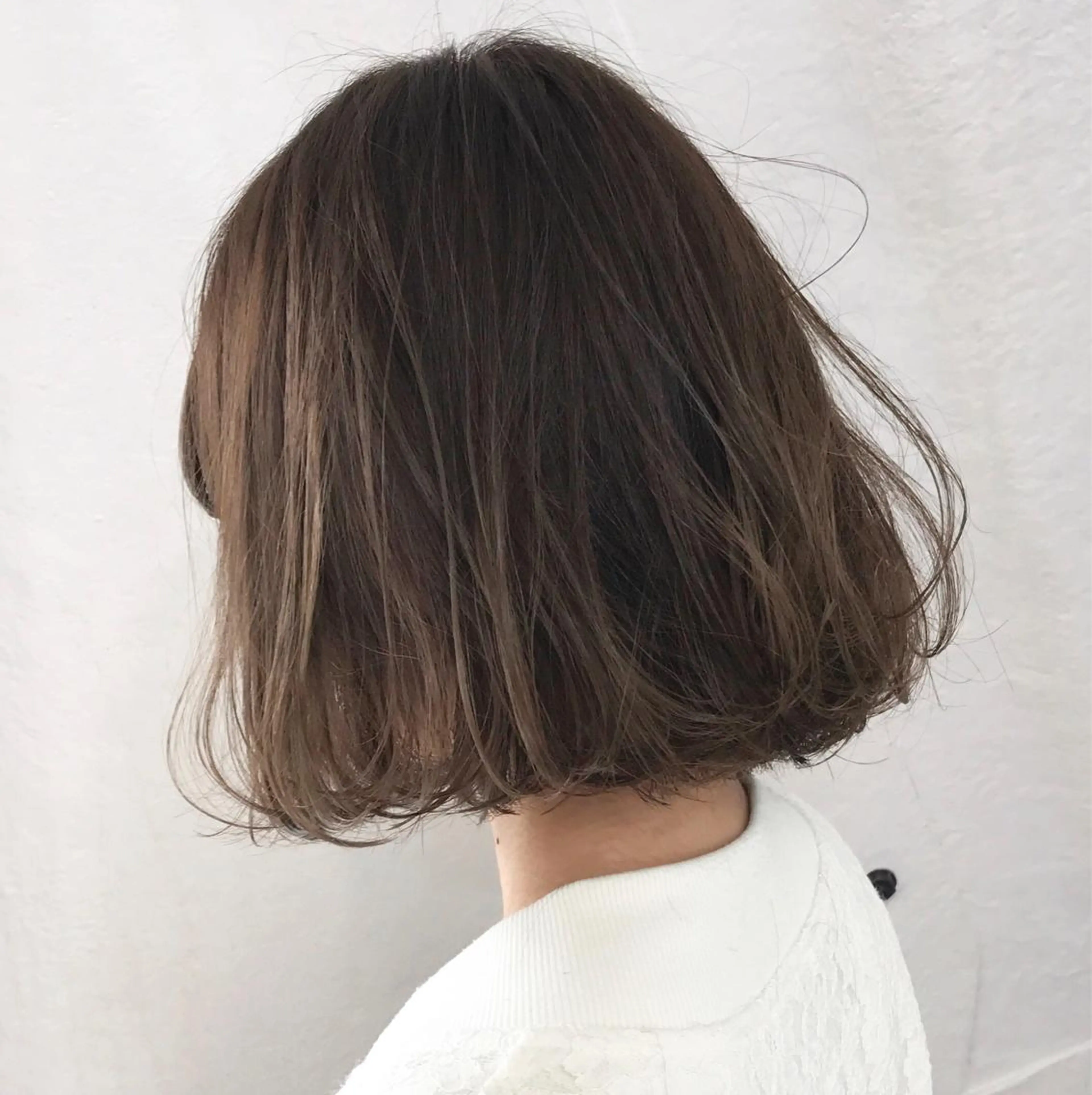 ショート カラー グレージュ タンバルモリ サロウィン所属・K-POP好き美容師 🇰🇷Kai.Yのヘアスタイル