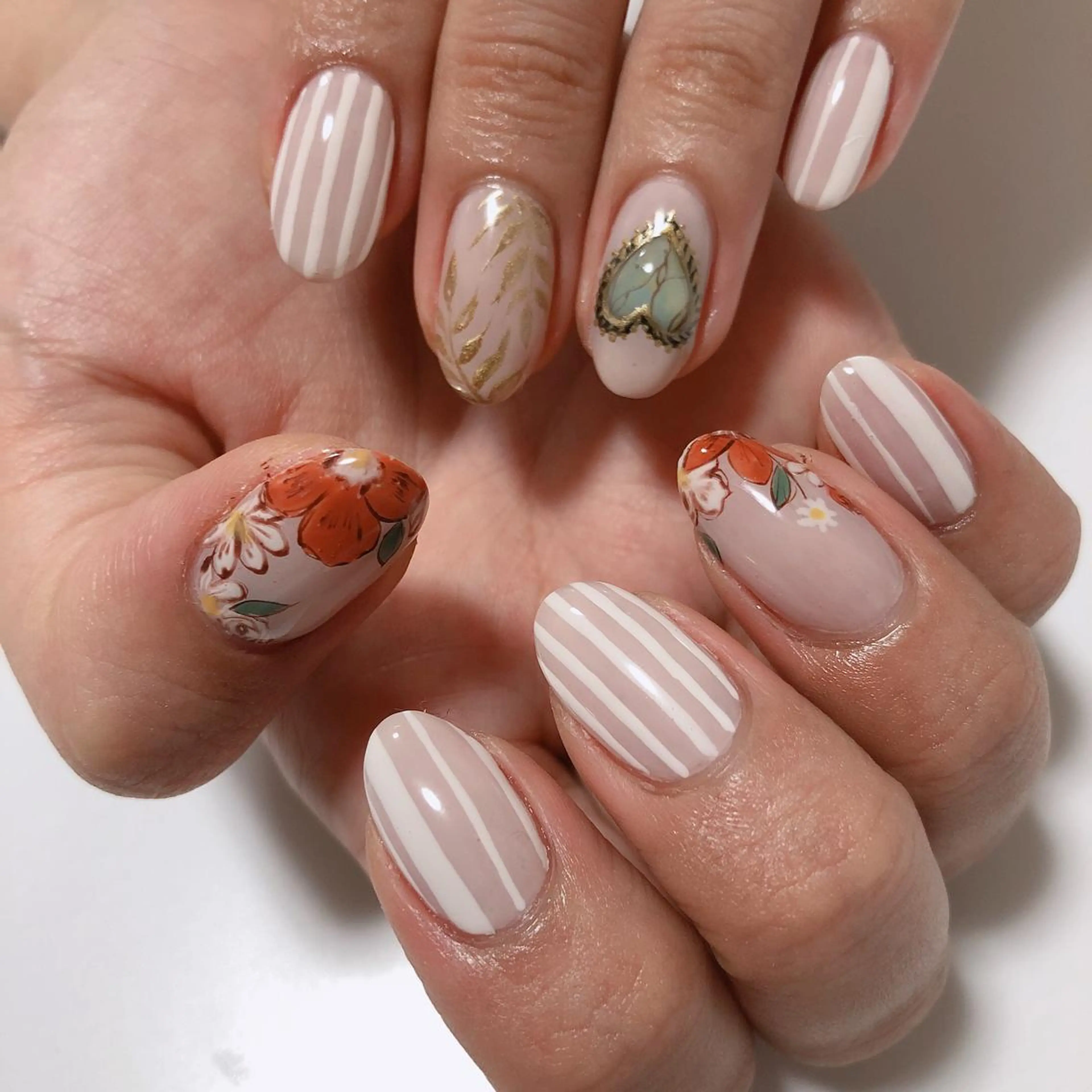 ネイル アートネイル hyakutake itsumiのネイルデザイン