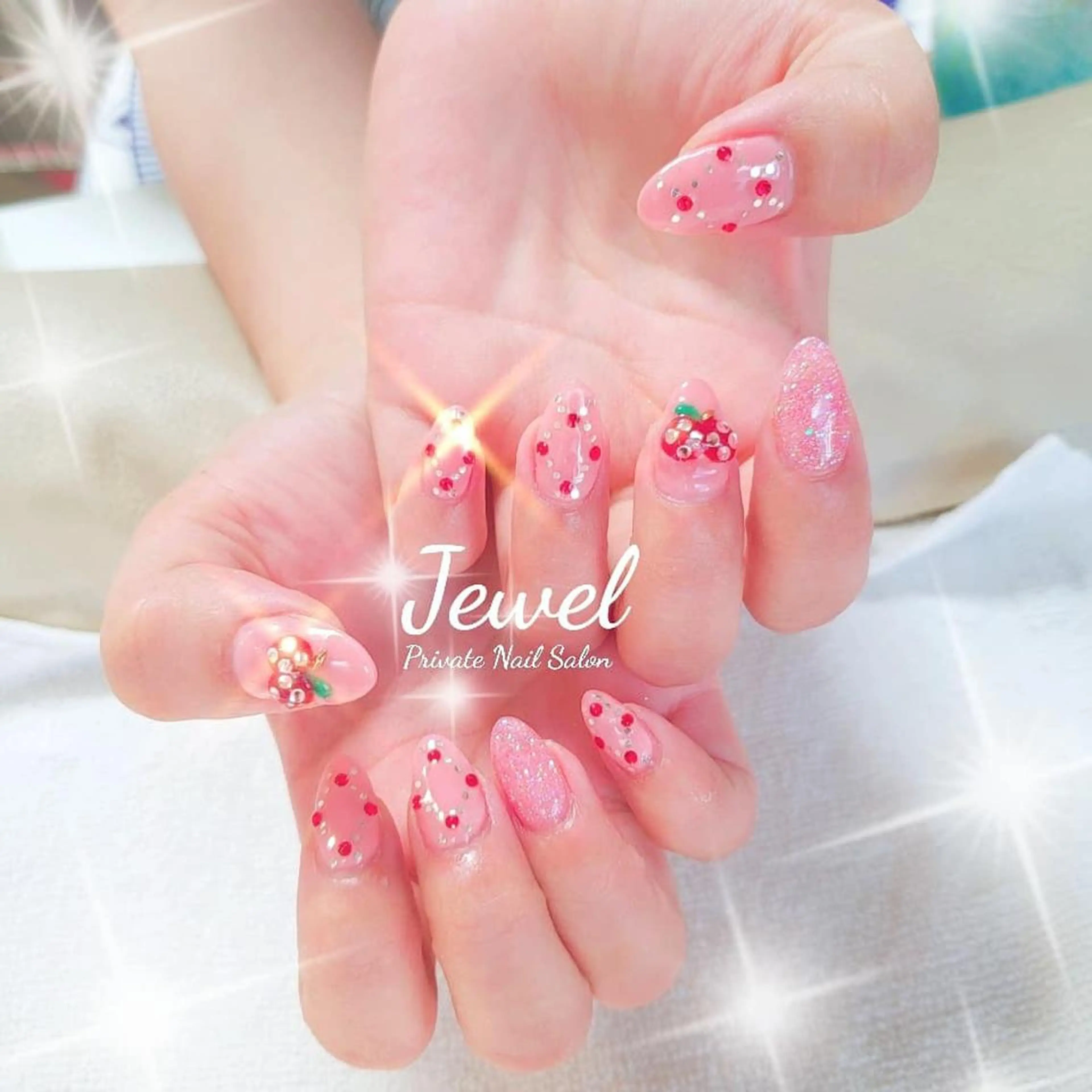 ネイル ＪＥＷＥＬ　ＮＡＩＬ所属・ＪＥＷＥＬ ＮＡＩＬのネイルデザイン