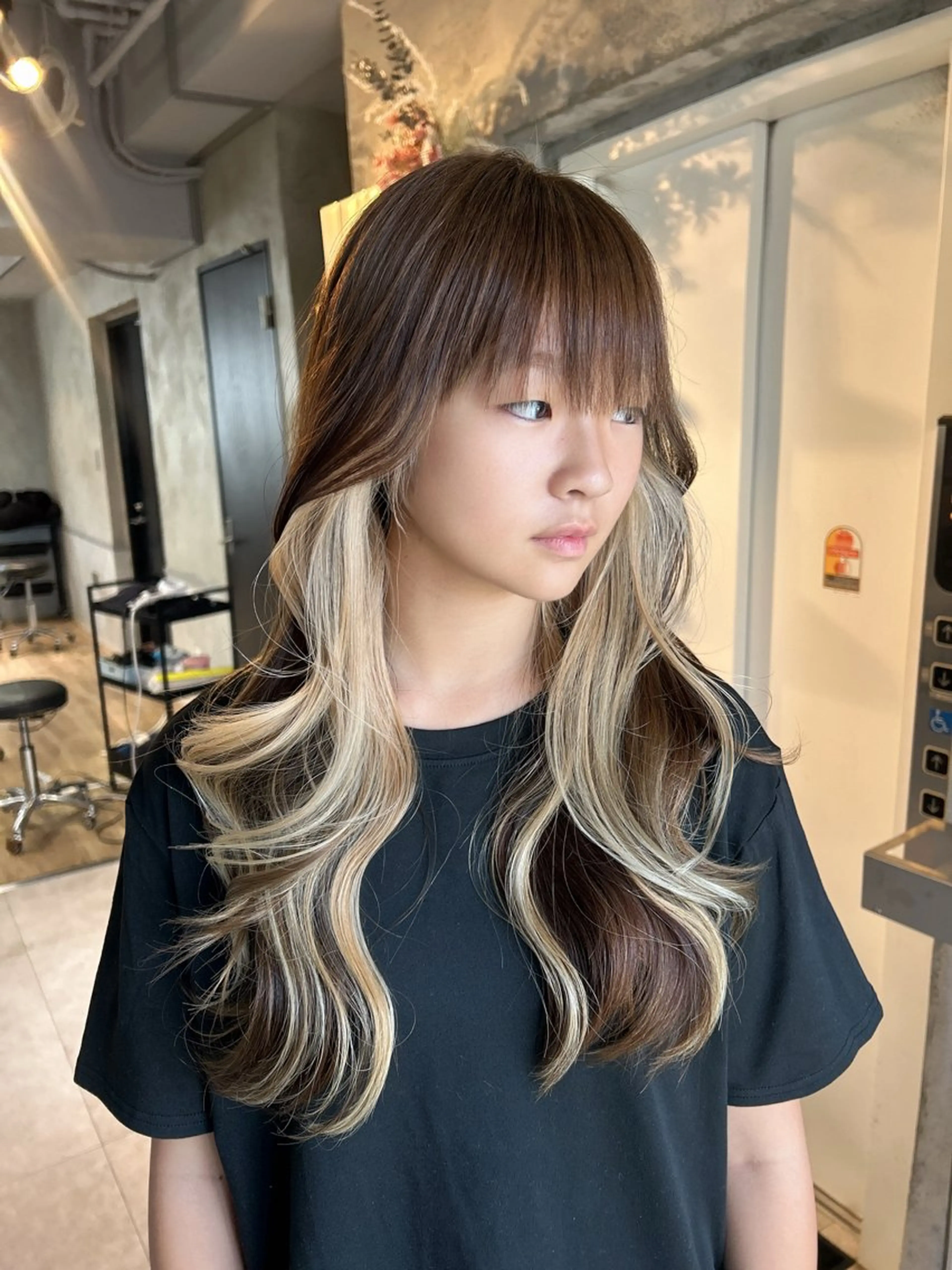 ロング ヘアカラー トリートメント 心斎橋ヘアカラー ブリーチmarinaのヘアスタイル