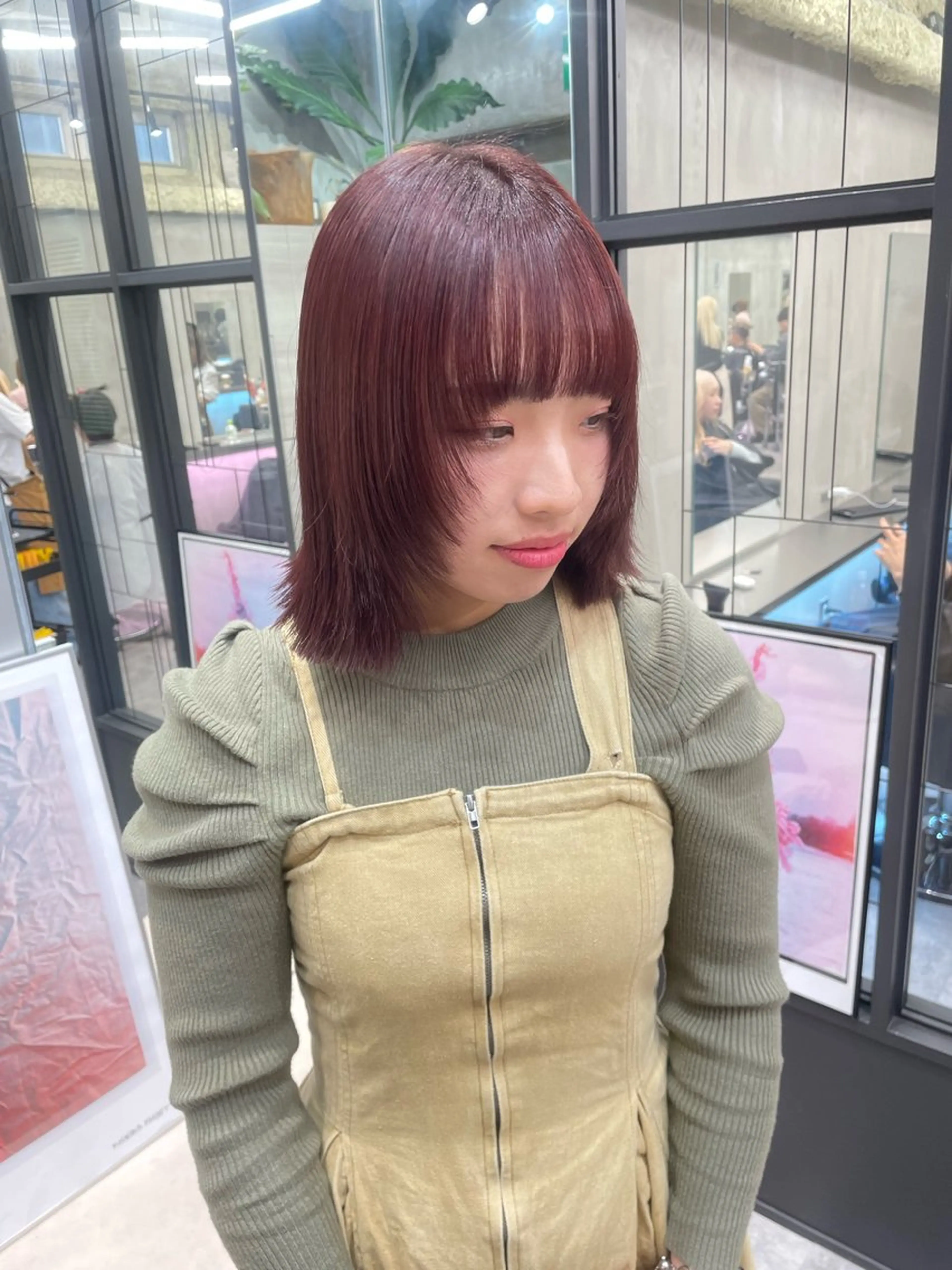 ミディアム カラー ブリーチ ダブルカラー ブリーチなしカラー 顔周りカット レイヤーカット カノン/アニオタ🧡 暖色/酸性ストレートのヘアスタイル