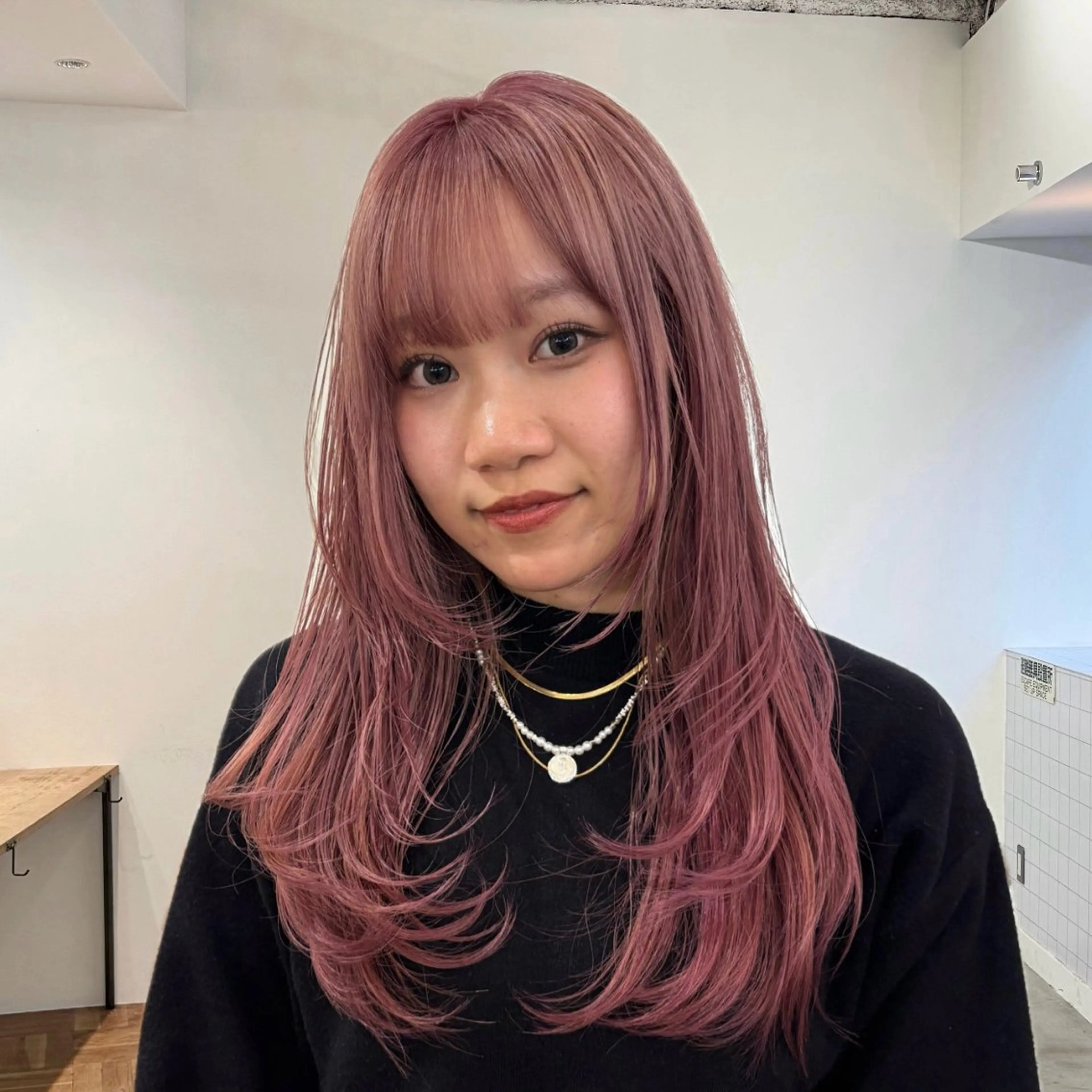 ロング ヘアカラー ダメージレス縮毛矯 正・ブリーチMICOのヘアスタイル