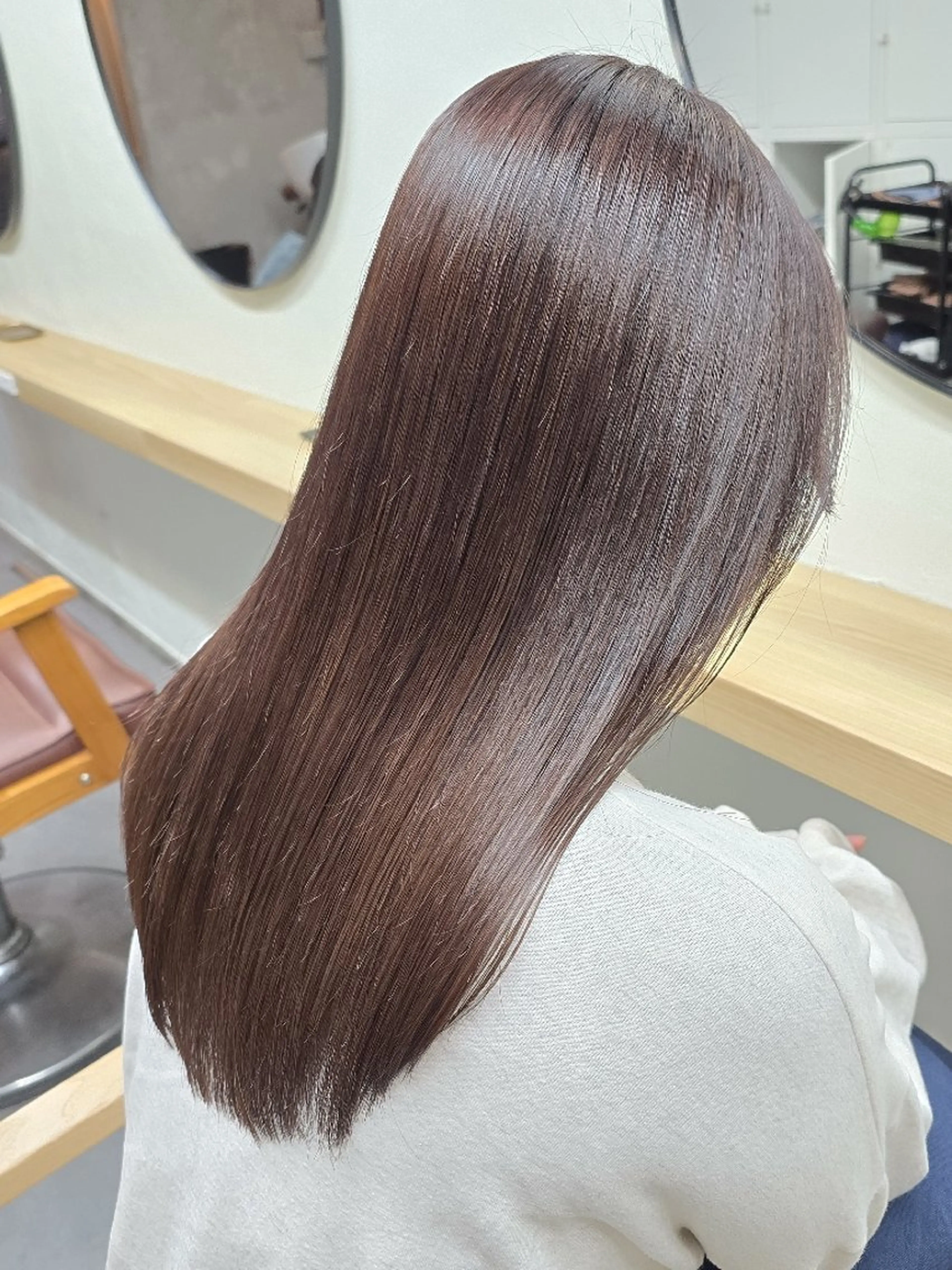 ロング カラー ブラウンカラー マロンブラウン 渡辺祐輔 レイヤー✂ 透明感🫧艶カラー✨のヘアスタイル