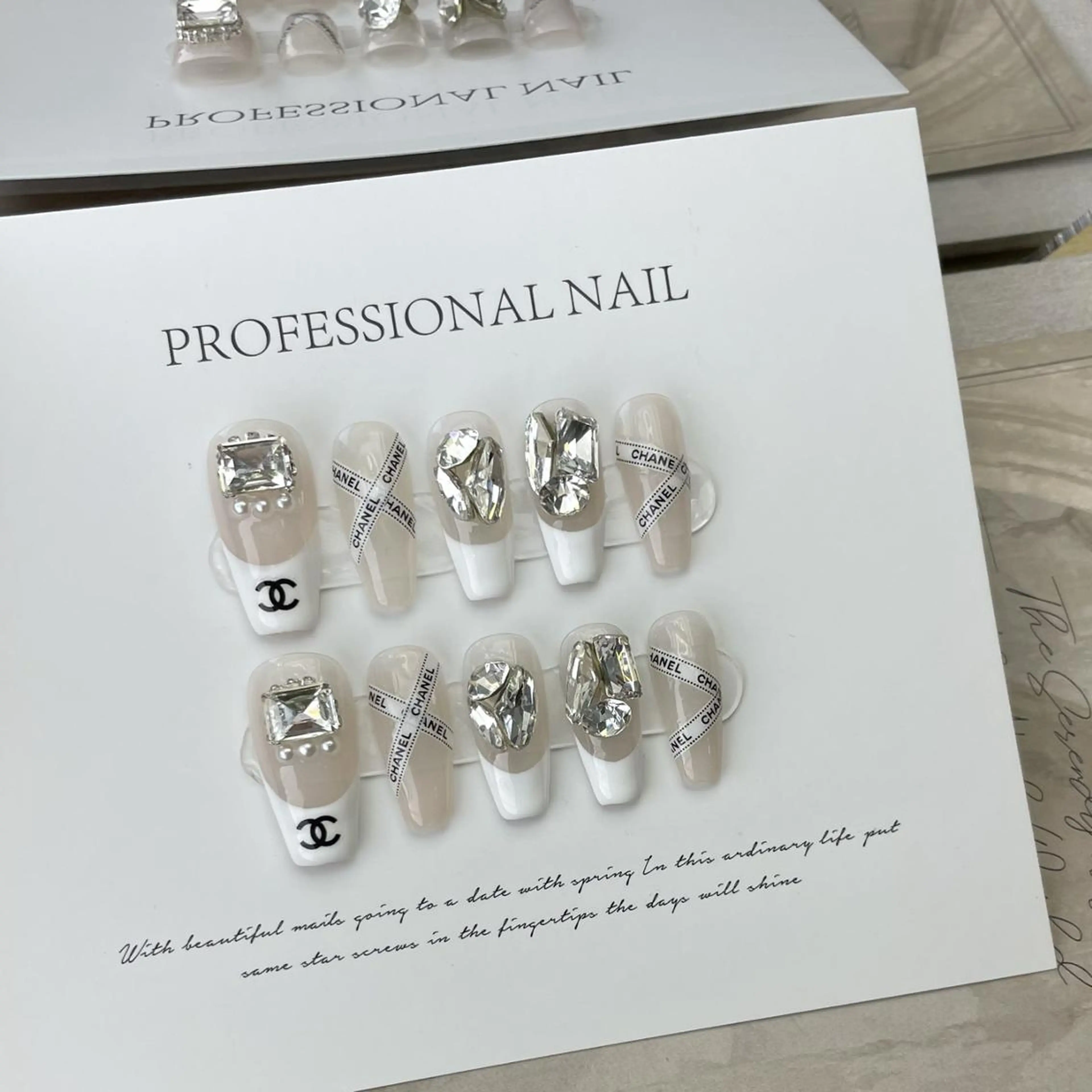 ネイル ジェルネイル スカルプネイル ネイルチップ 純江 HALIのネイルデザイン