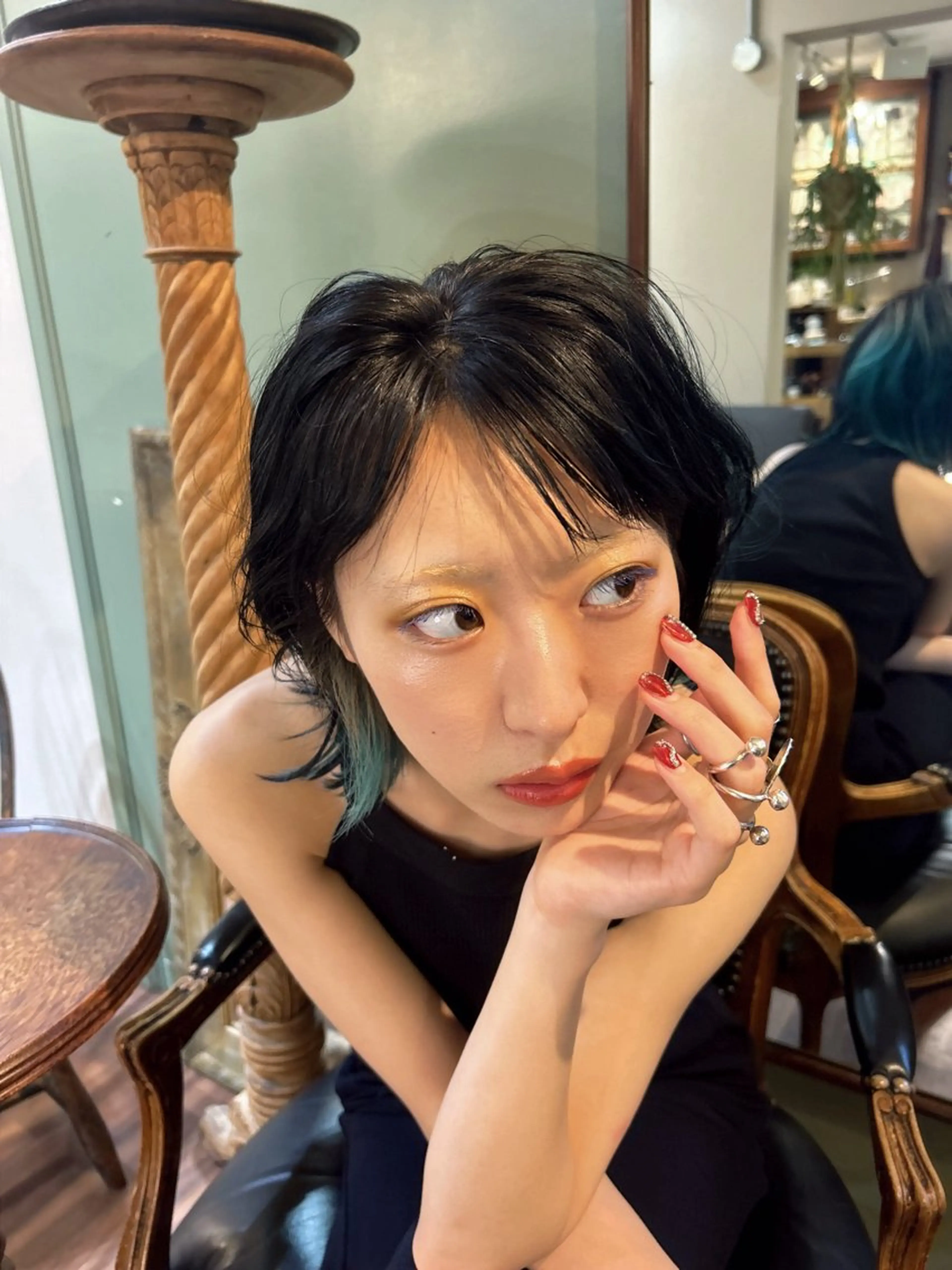 ショート カラー デザインカラー レイヤーカット Masaki ブリーチカラーのヘアスタイル