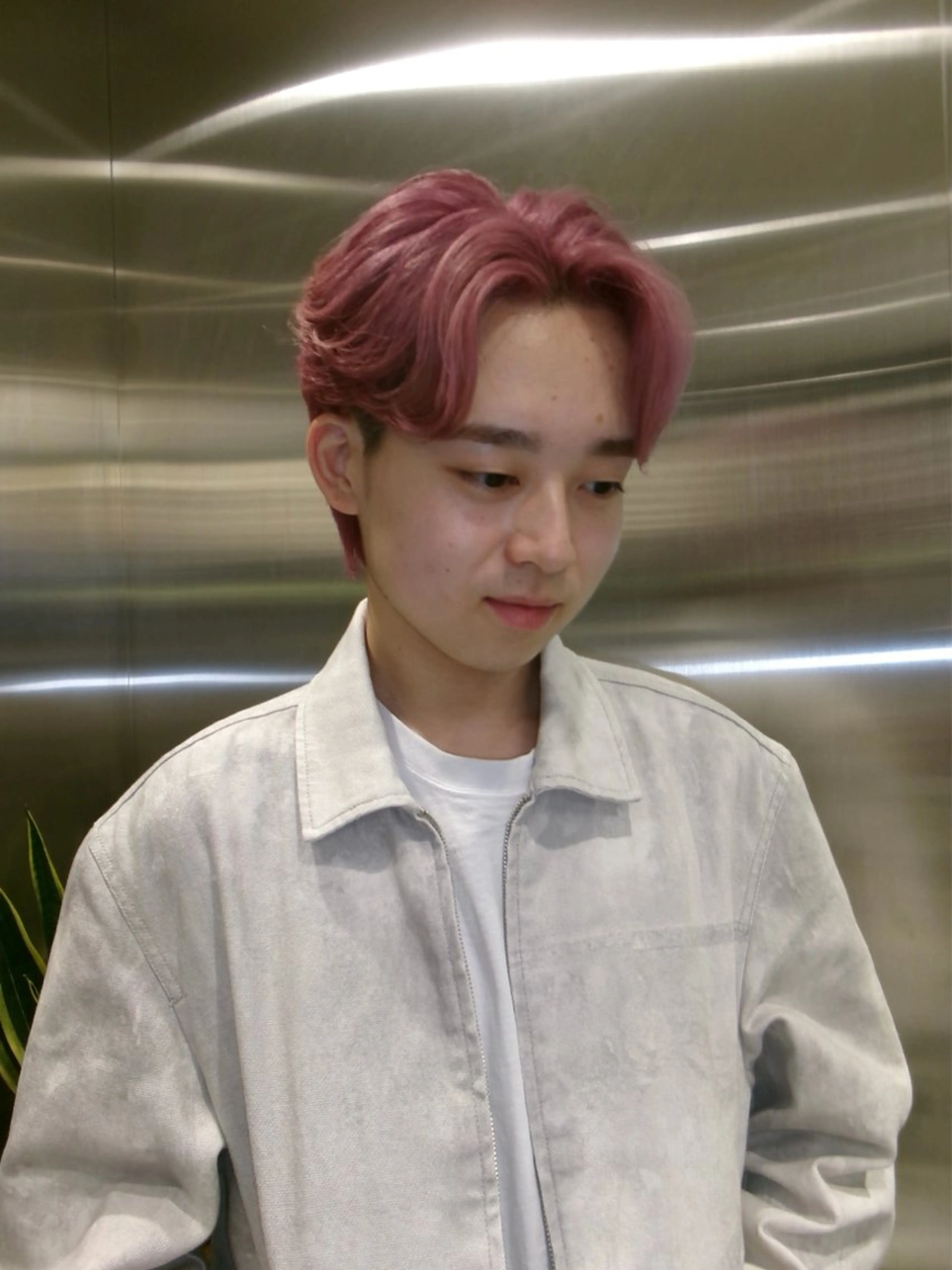 ショート ARISA︎ ハイトーン/メンズCのヘアスタイル