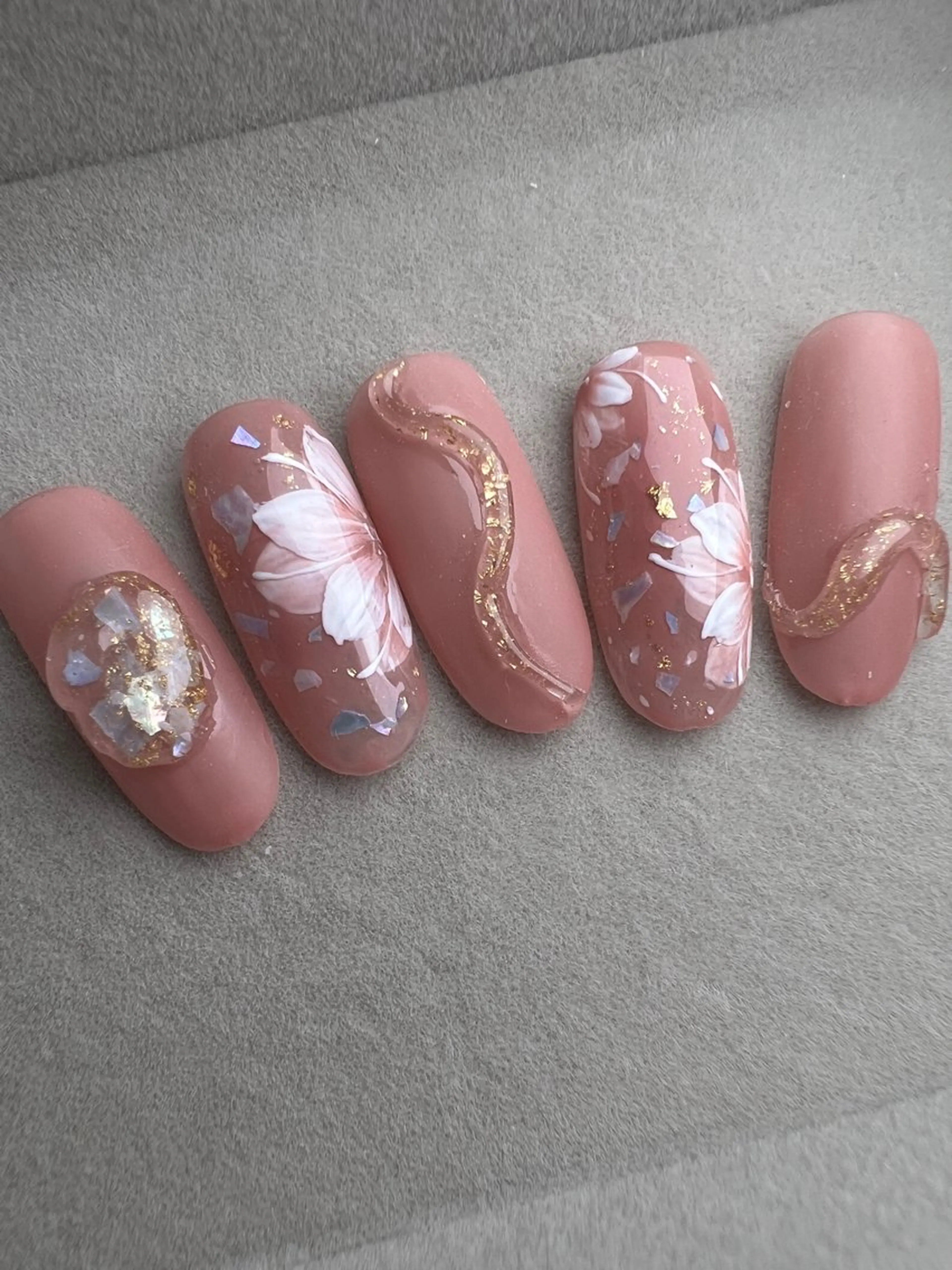 ネイル T&B ネイル渋谷店のネイルデザイン