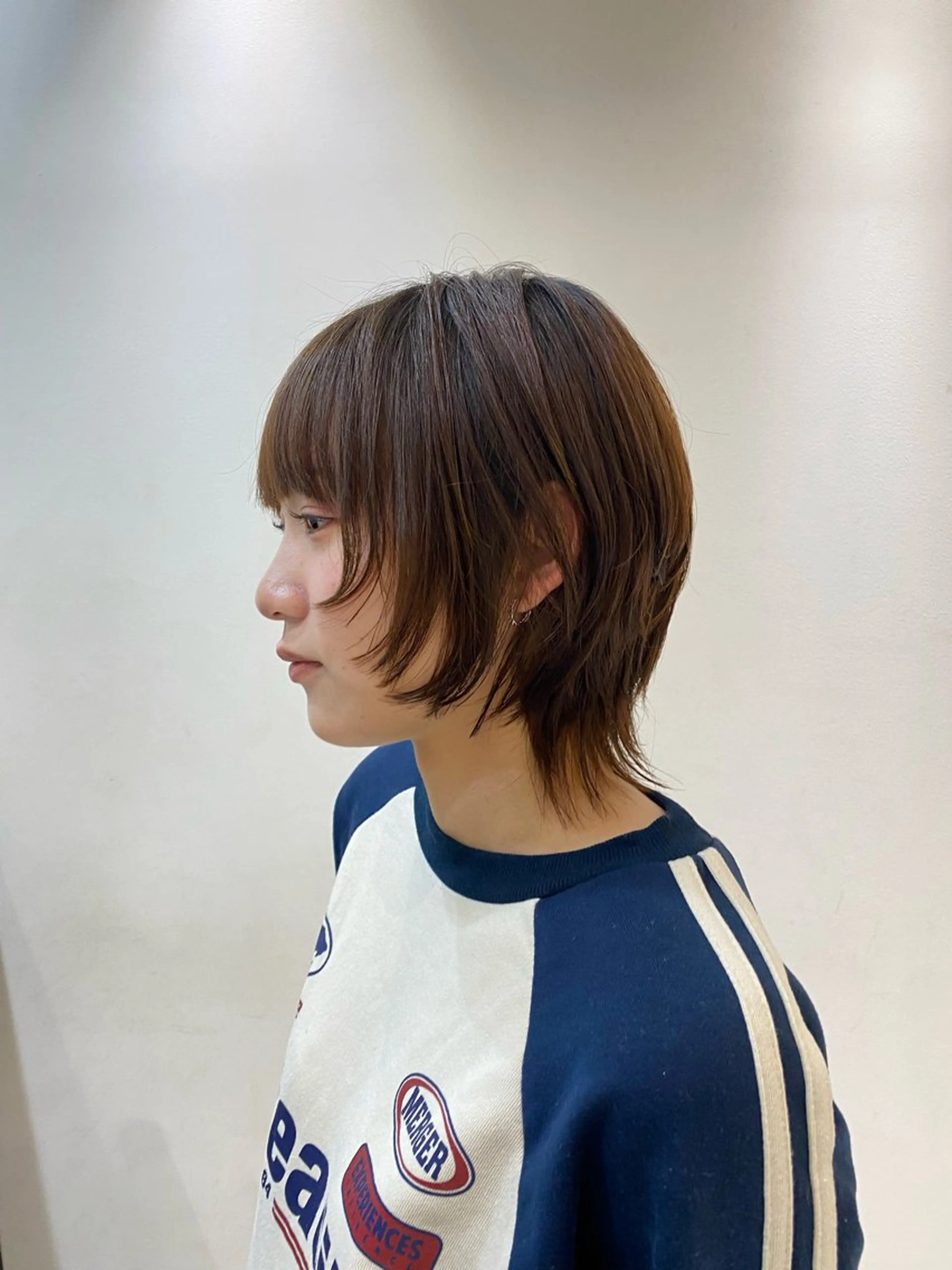 ショート カラー 岡本 七星のヘアスタイル