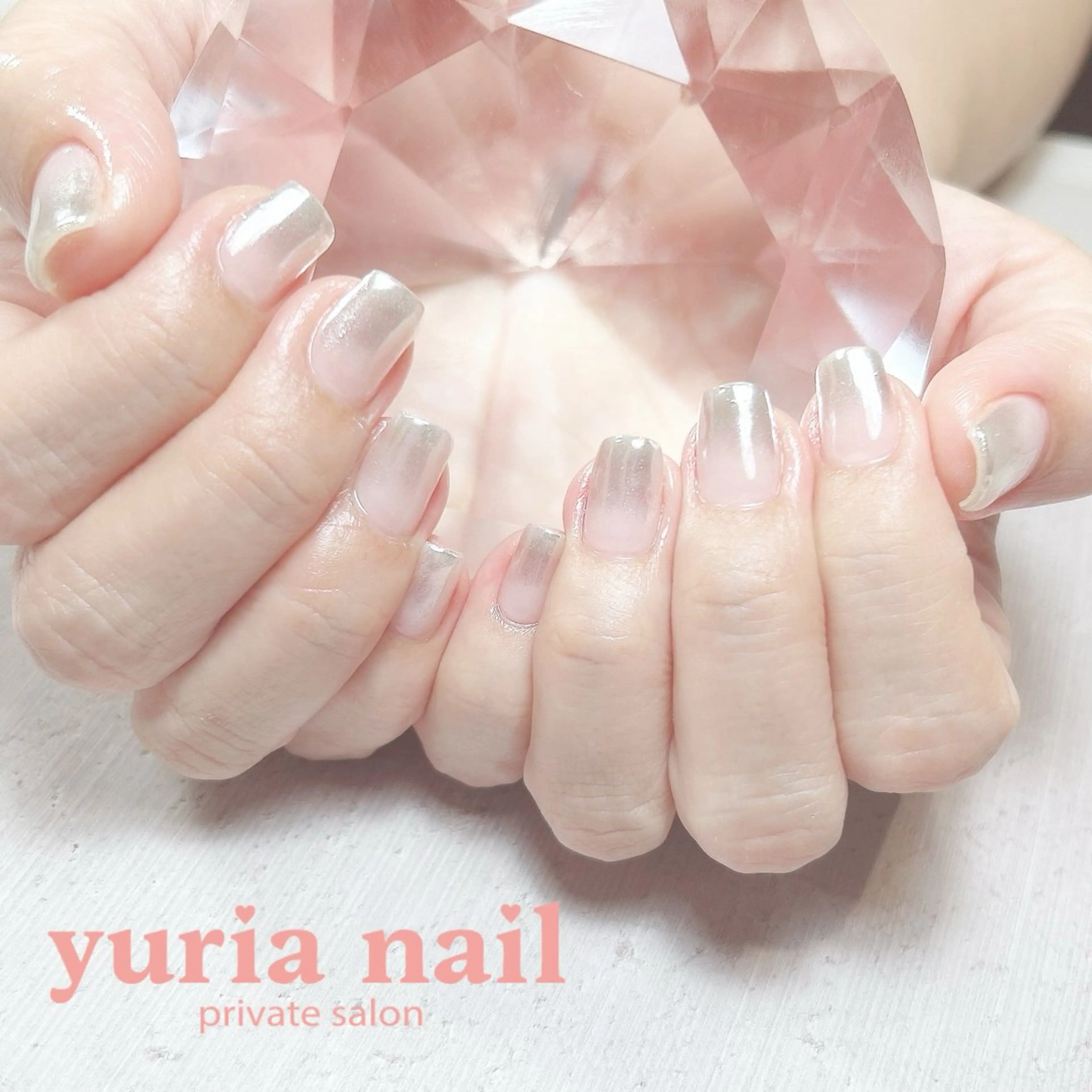 ネイル ジェルネイル グラデーション ミラーネイル ワンカラーネイル シルバー ハンドネイル 小林 ゆりあのネイルデザイン