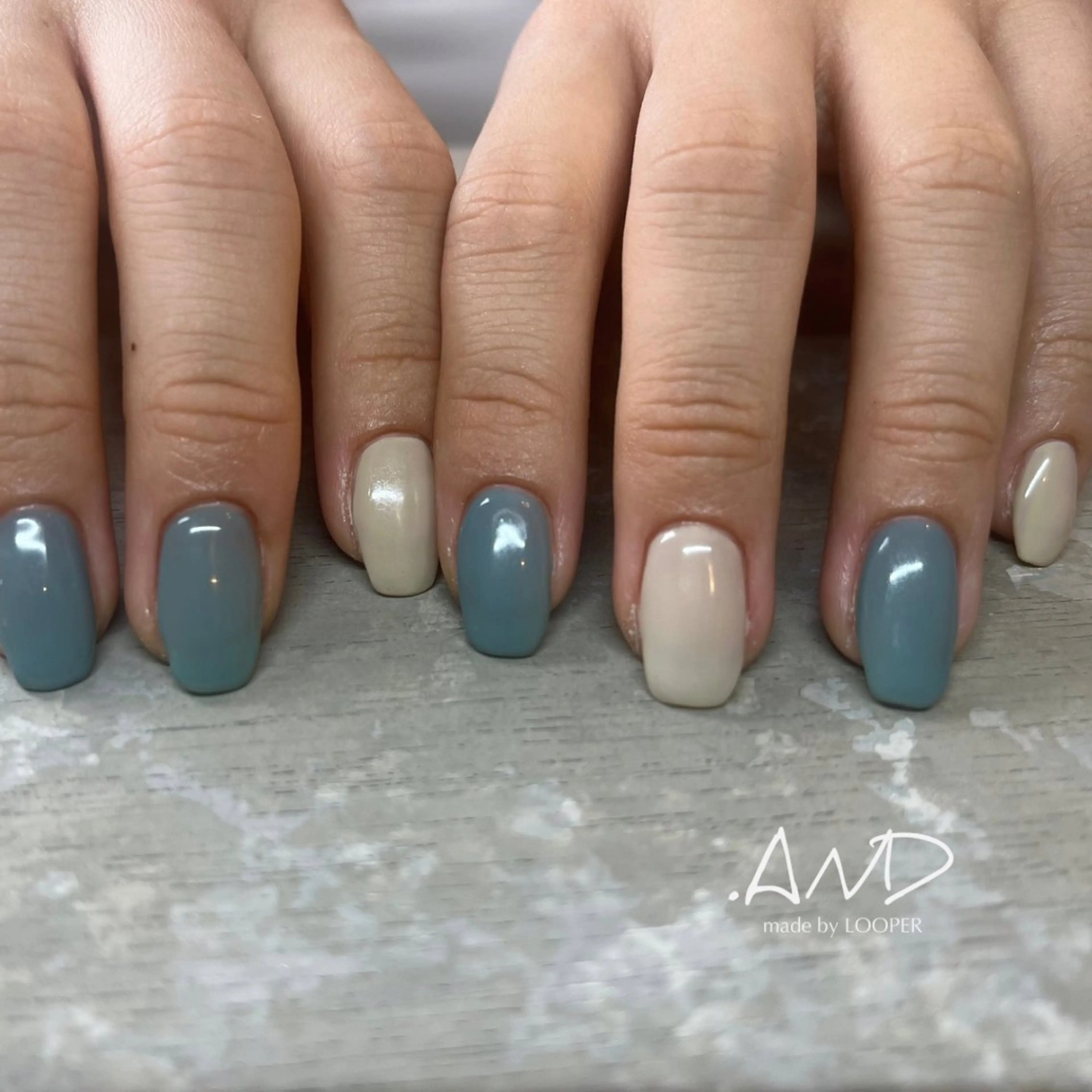 ネイル ニュアンスネイル ワンカラーネイル LOOPER所属・mzh ...のネイルデザイン