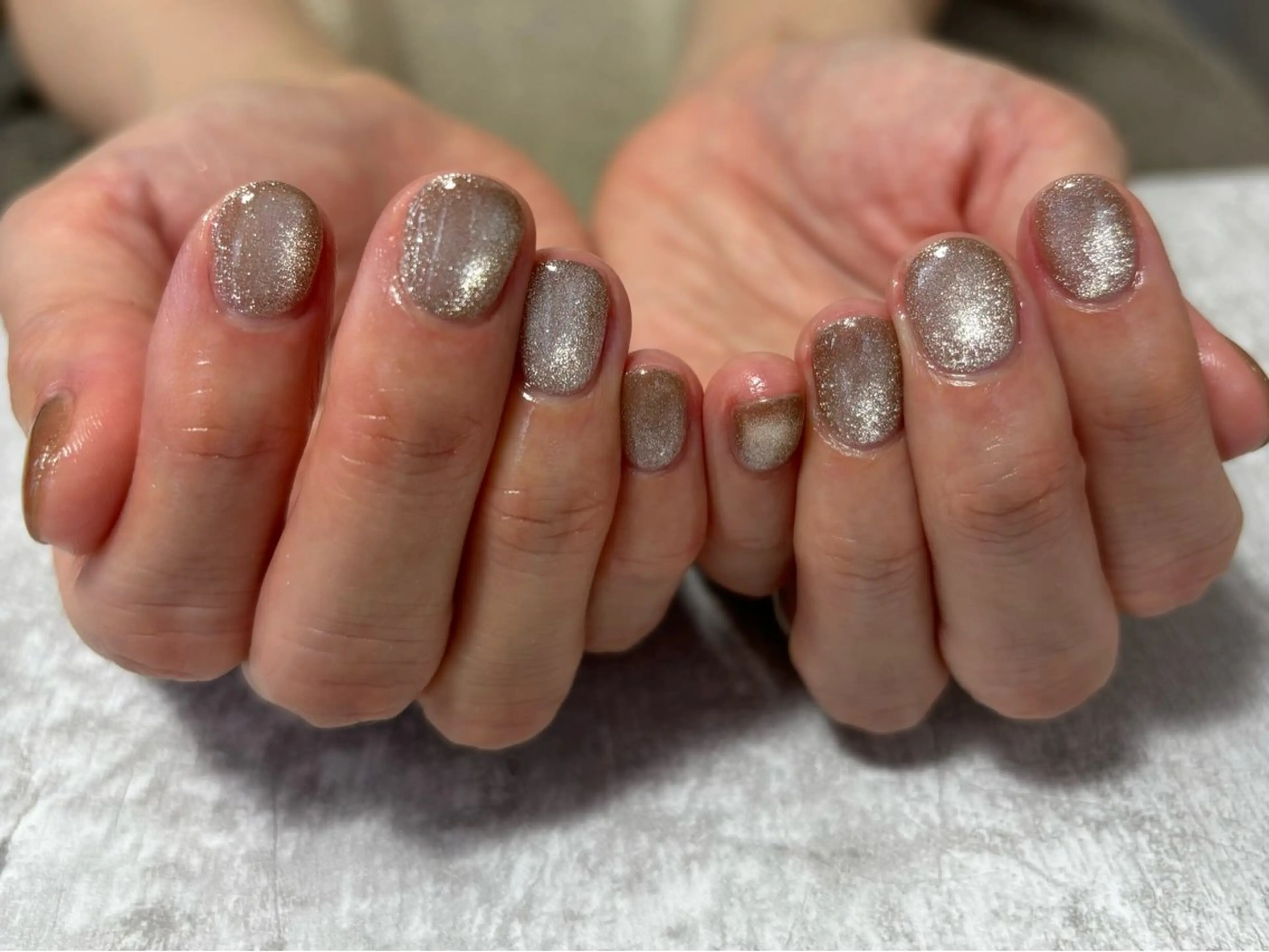 ネイル ビー玉ネイル ショートネイル atelier plutoのネイルデザイン