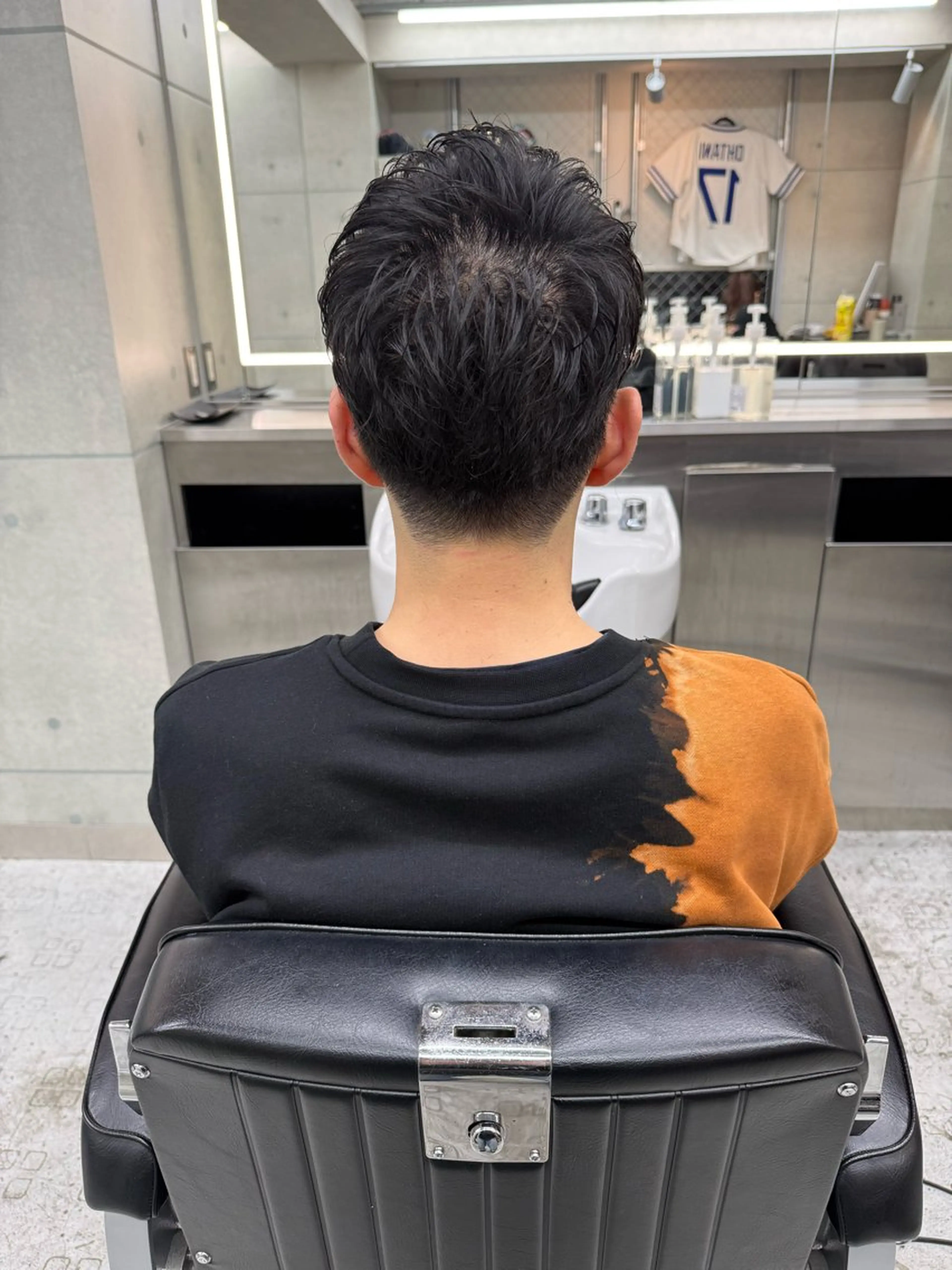 ショート メンズ アップバング メンズブリーチ センターパート フェードカット メンズパーマ CHROM TOKYO A.L.T所属・【メンズ・カット】 藪 清正のヘアスタイル