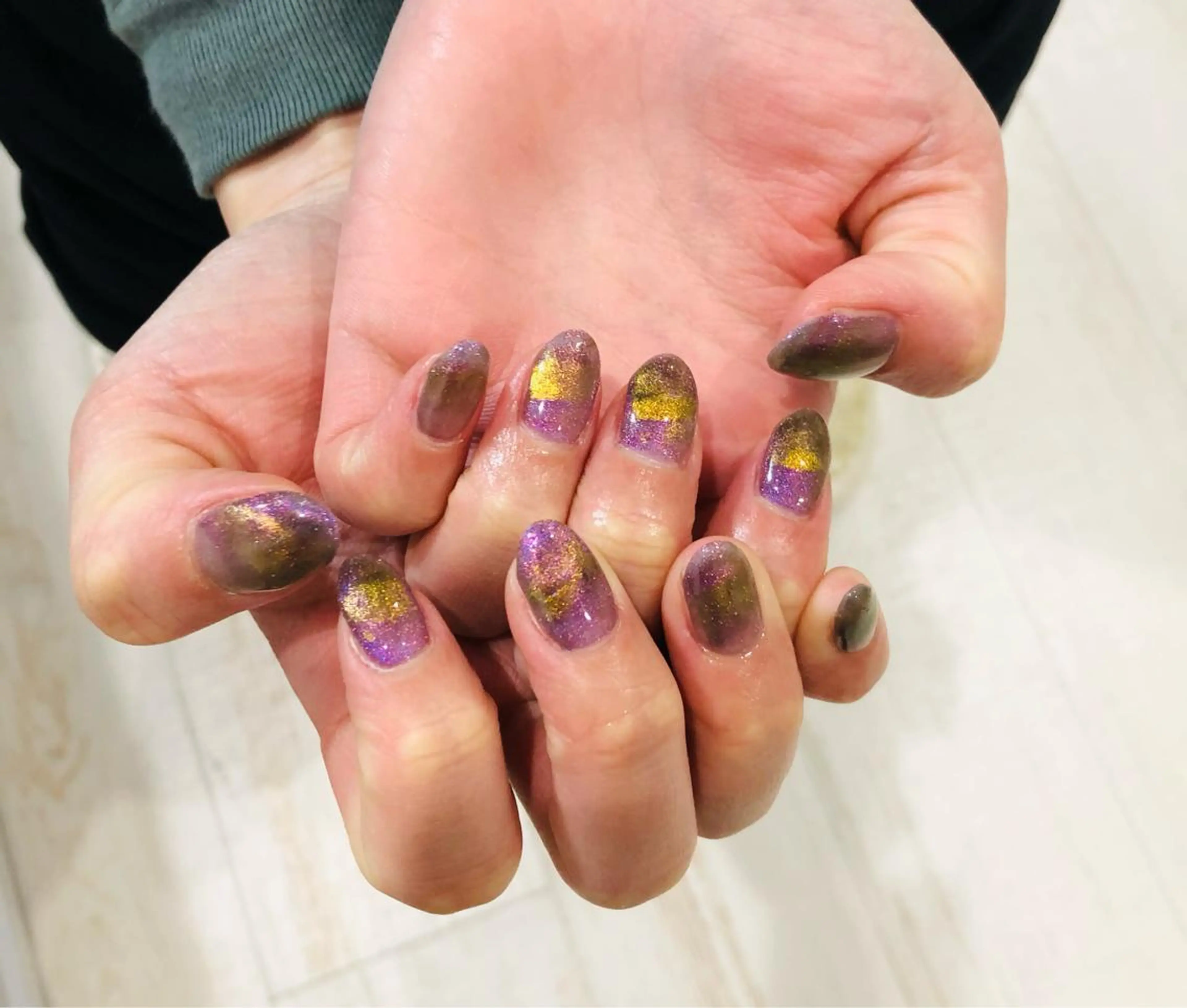 ネイル フラッシュネイル フレンチネイル ラメ(グリッター) ラメグラデーション マグネットネイル H3(エイチスリー)所属・H3 hitoのネイルデザイン