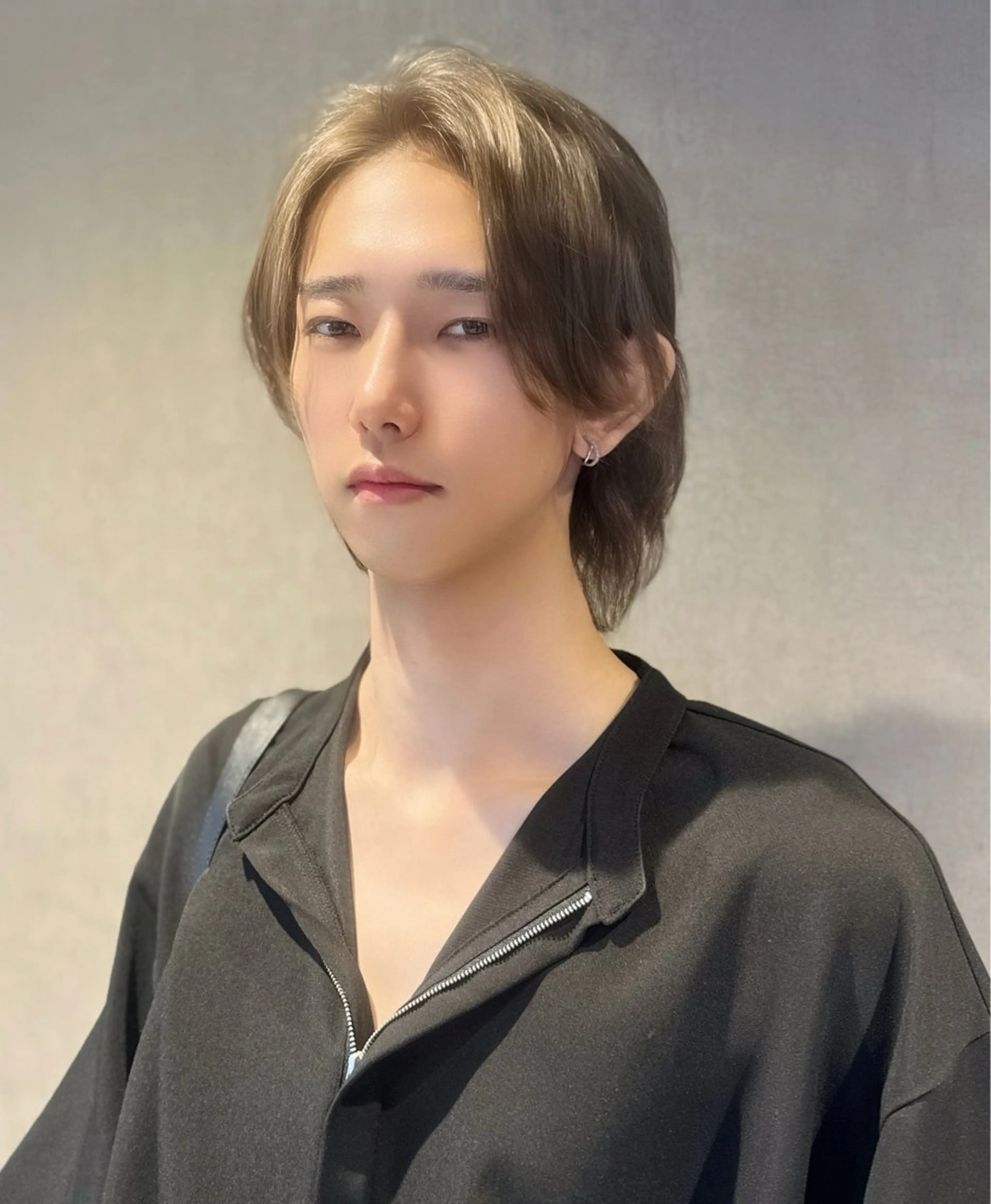 ミディアム ヘアカラー 村井 隆仁のヘアスタイル