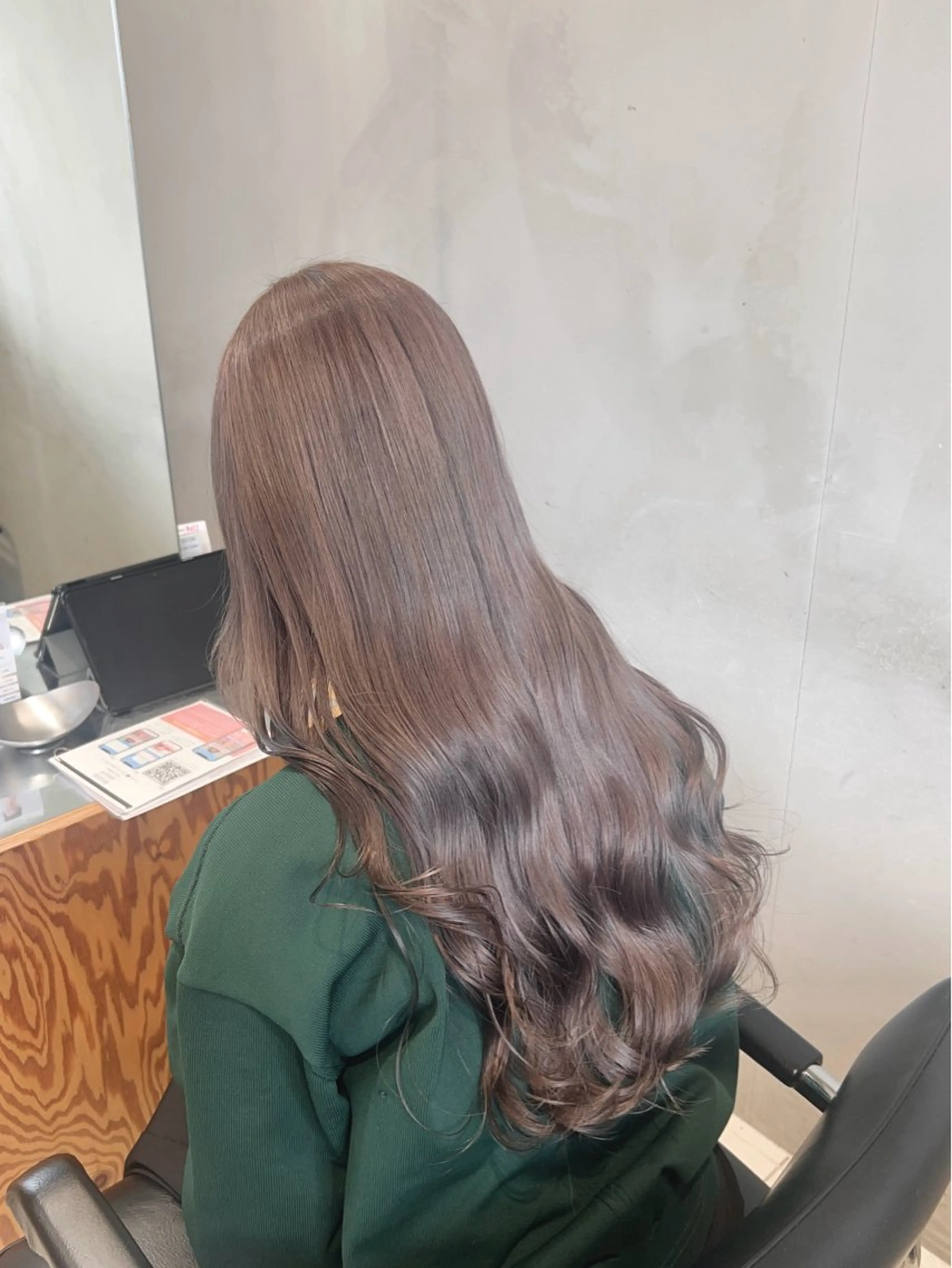 カラー グレージュ ヘアカラー ハイトーン/くすみ カラー seina★のヘアスタイル