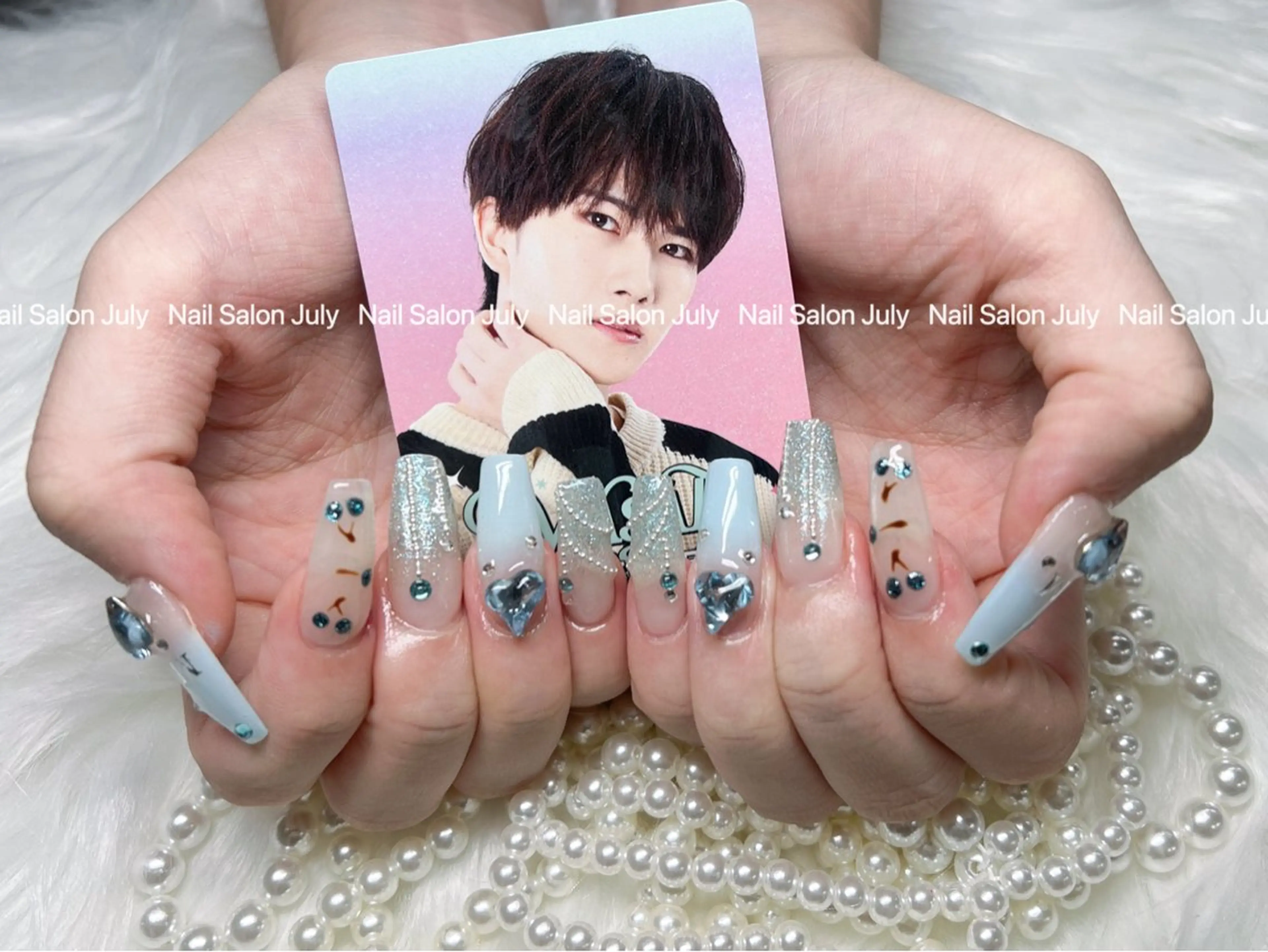 ネイル アートネイル オーロラネイル ジェルネイル ガーリー キラキラネイル July モモのネイルデザイン