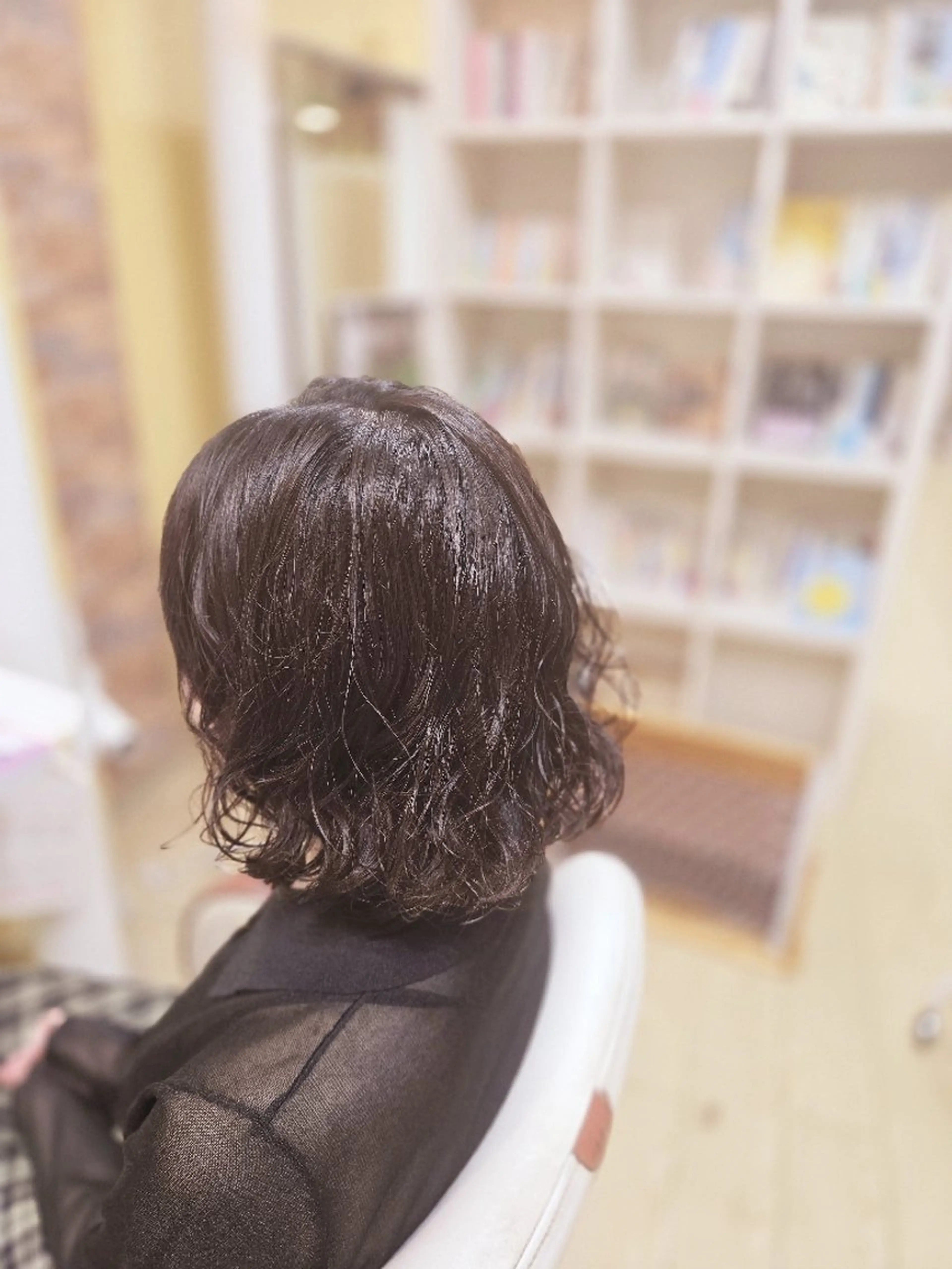 ミディアム パーマ 田中 牧子のヘアスタイル