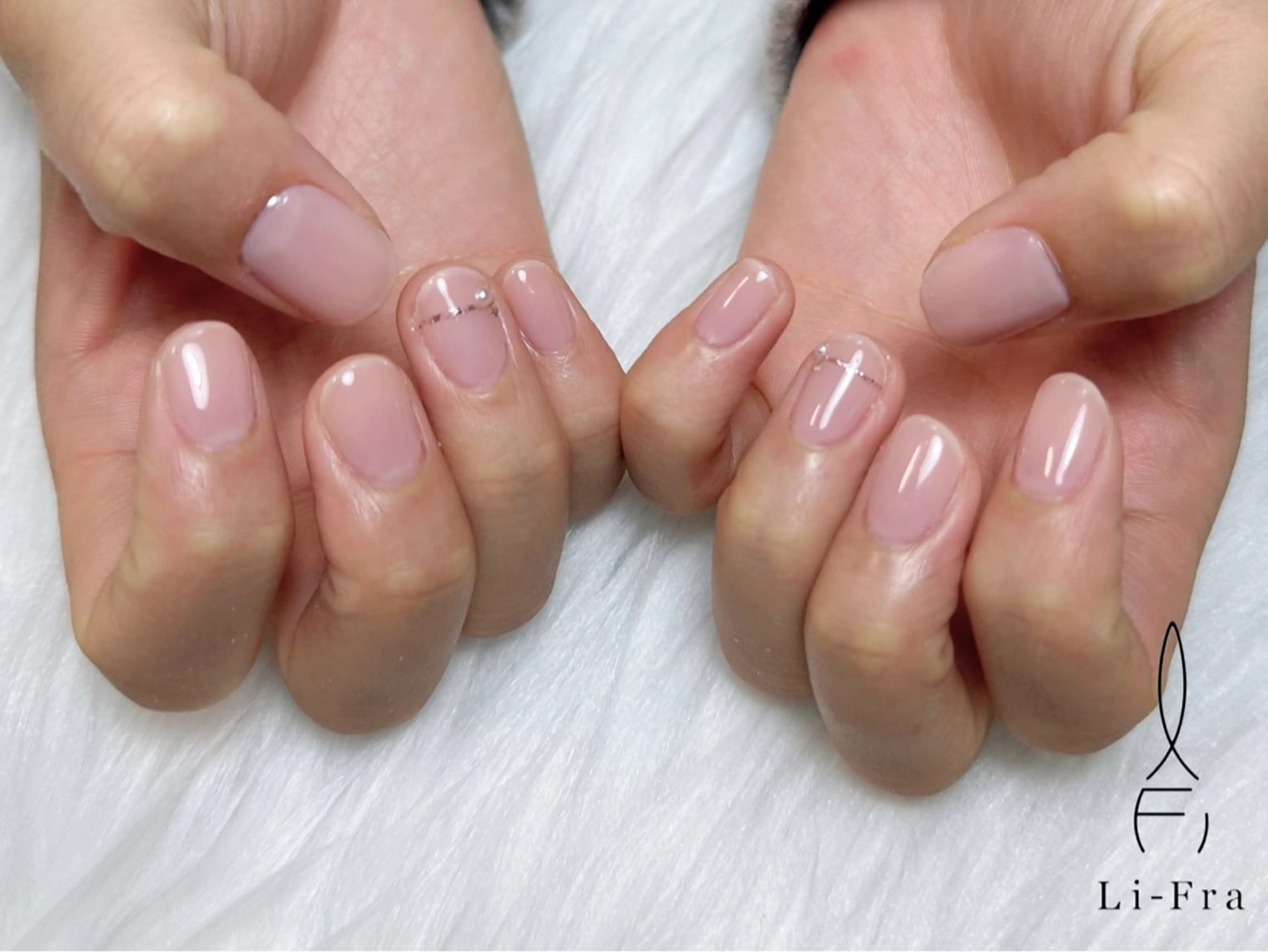 ネイル オフィスネイル ハンドネイル Li-fra KUNIIのネイルデザイン