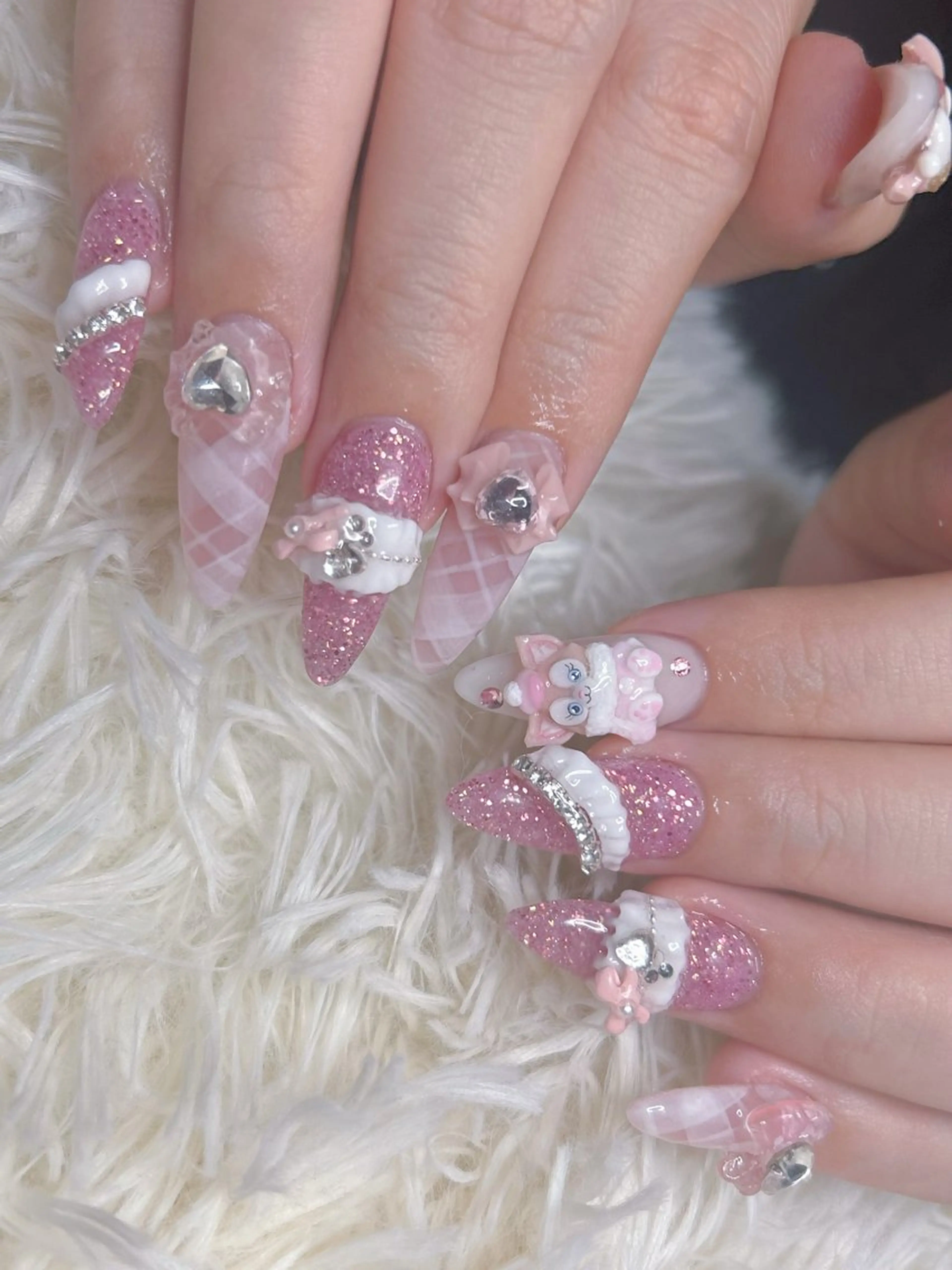 ネイル ハンドネイル うるま市サロン Yuko Izawaのネイルデザイン