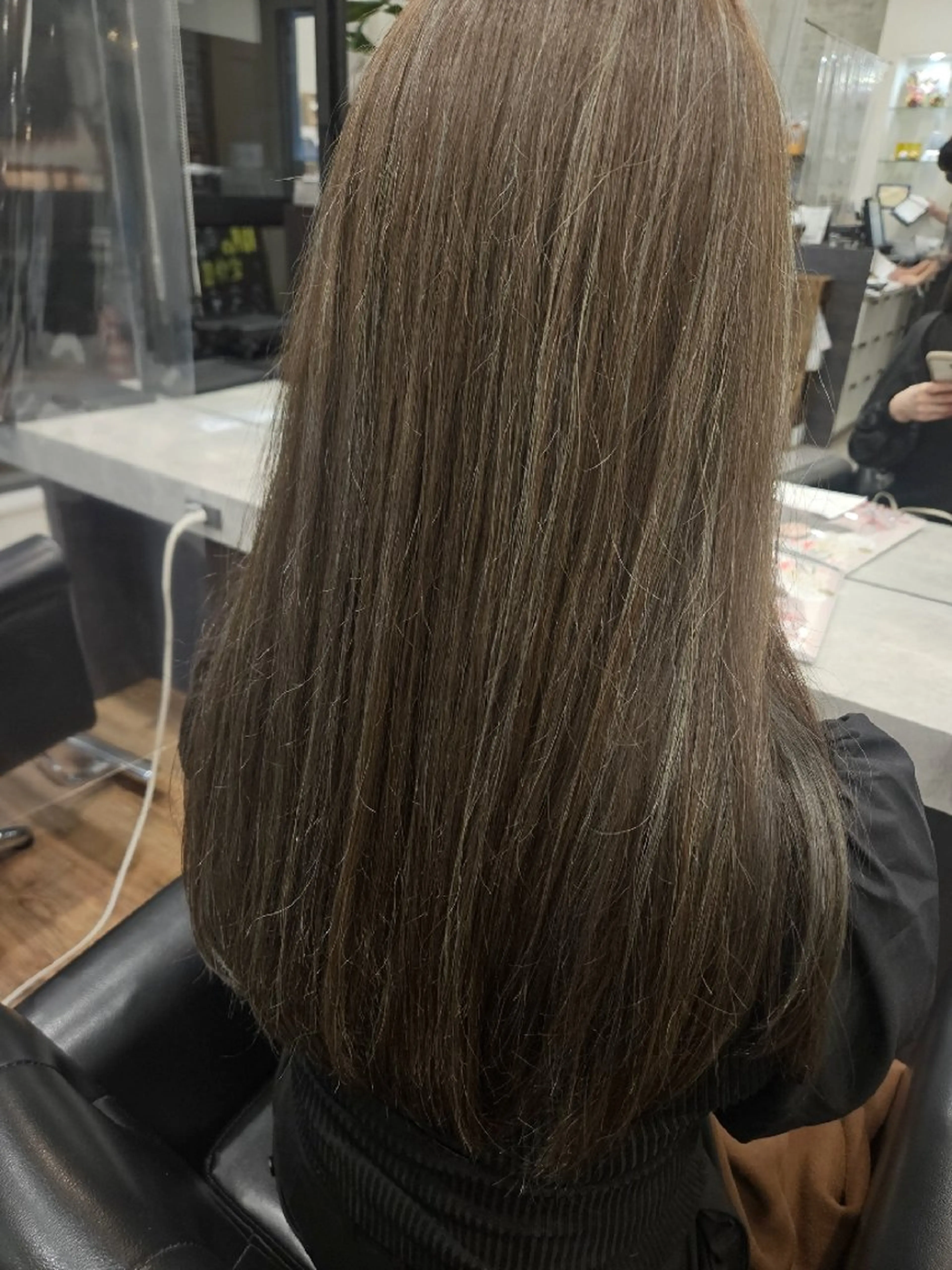 ロング カラー ヘアカラー 関口 友菜のヘアスタイル