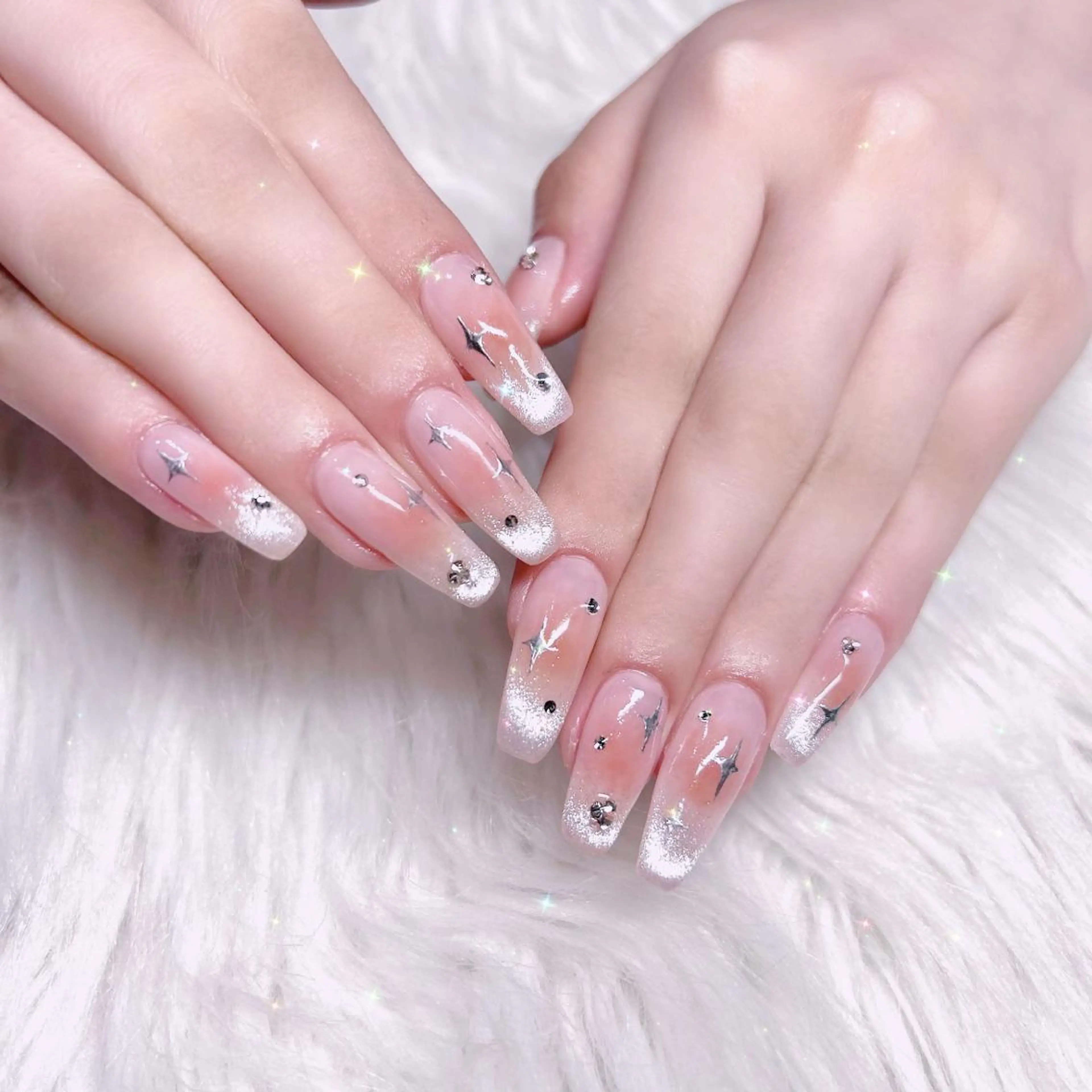 ネイル アートネイル チークネイル グラデーション 韓国ネイル マグネットネイル élu by Noriko 前原のネイルデザイン