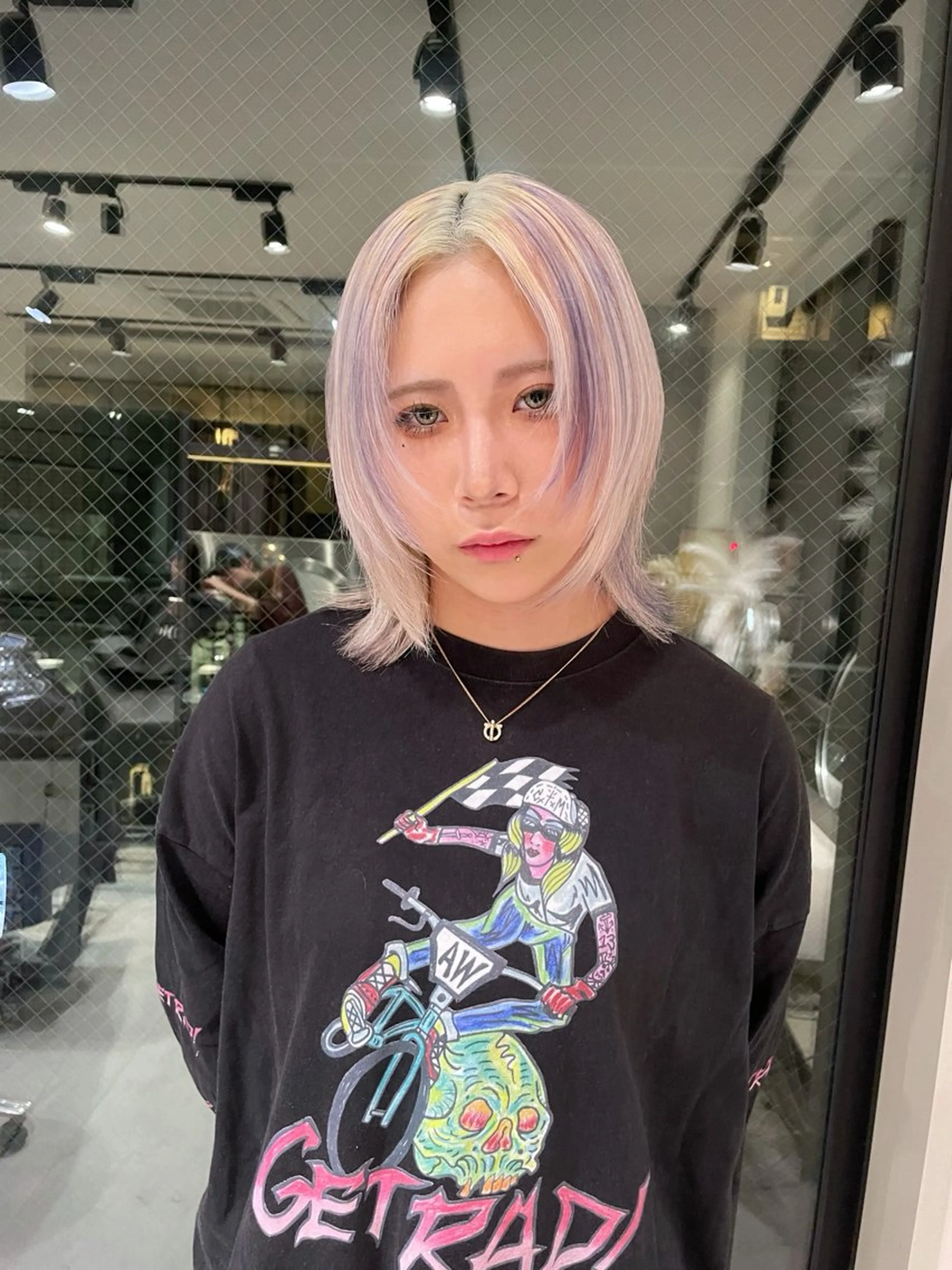 ミディアム GO TODAY SHAiRE SALON 原宿本店所属・REINA/ブリーチ /ハイトーン/原宿のヘアスタイル