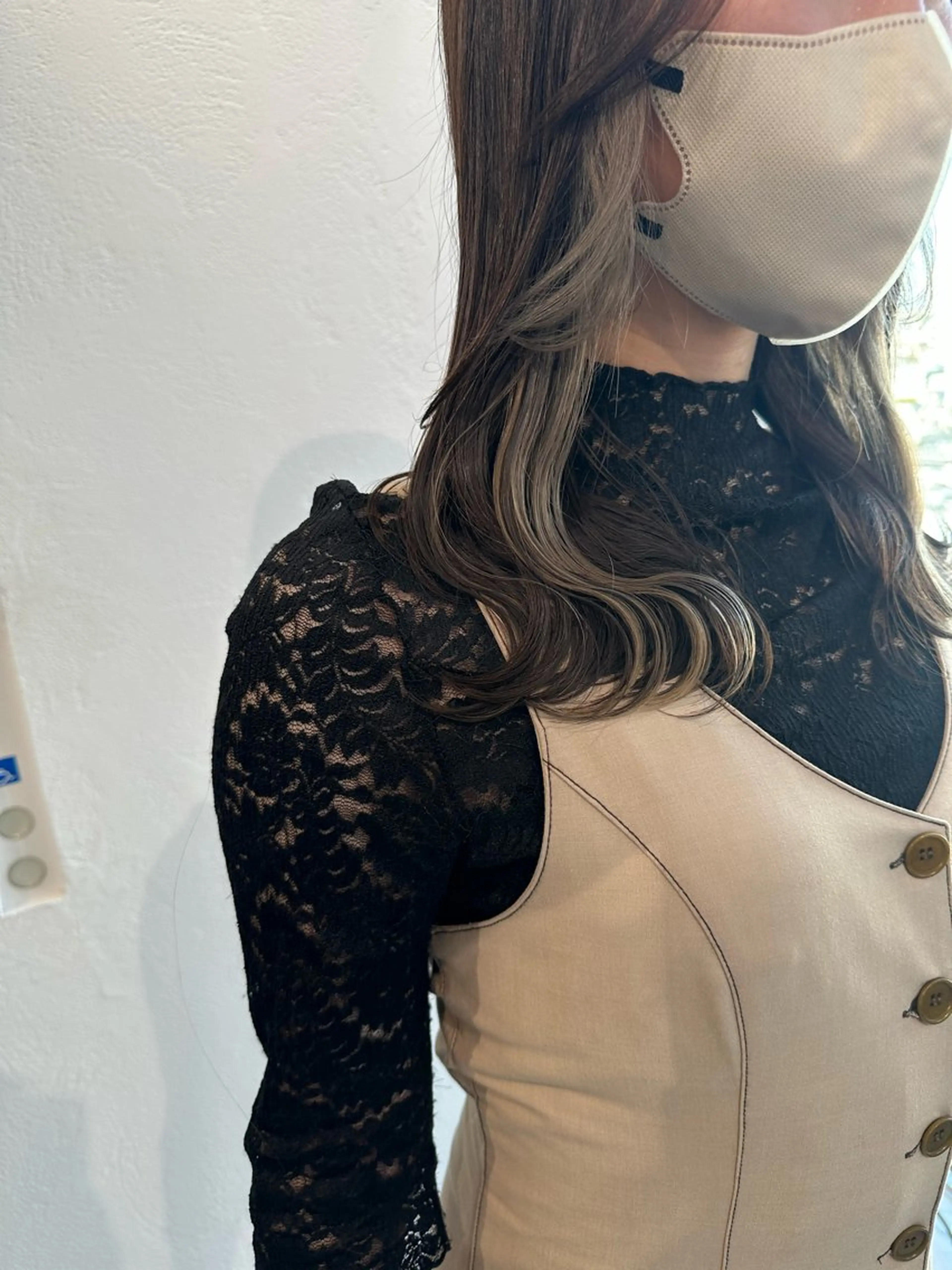 セミロング カラー ベージュカラー デザインカラー インナーカラー カット ヘアカラー トリートメント インナーカラー/レイ ヤーカット♡/マキシのヘアスタイル