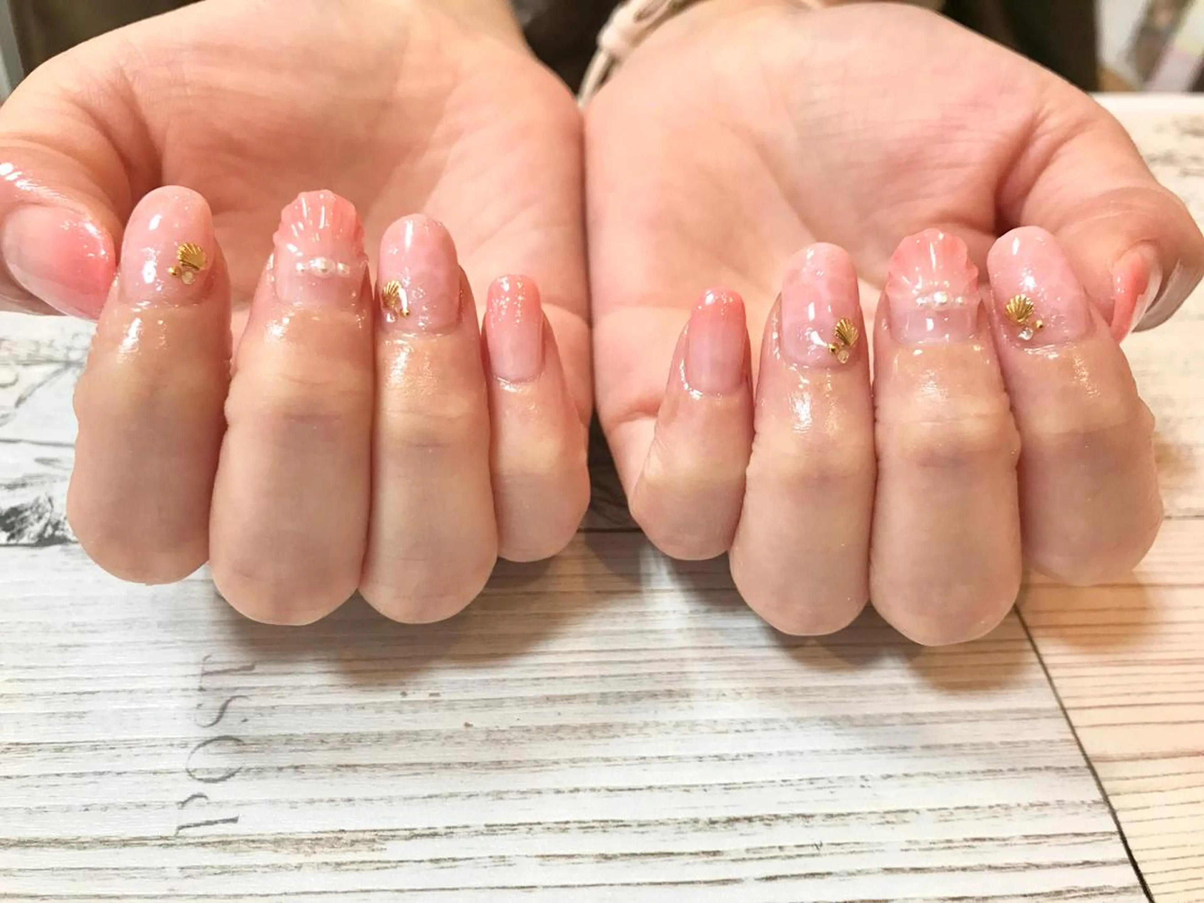 ネイル ku-to所属・林 志帆子【en2号店】のマツエク・マツパデザイン