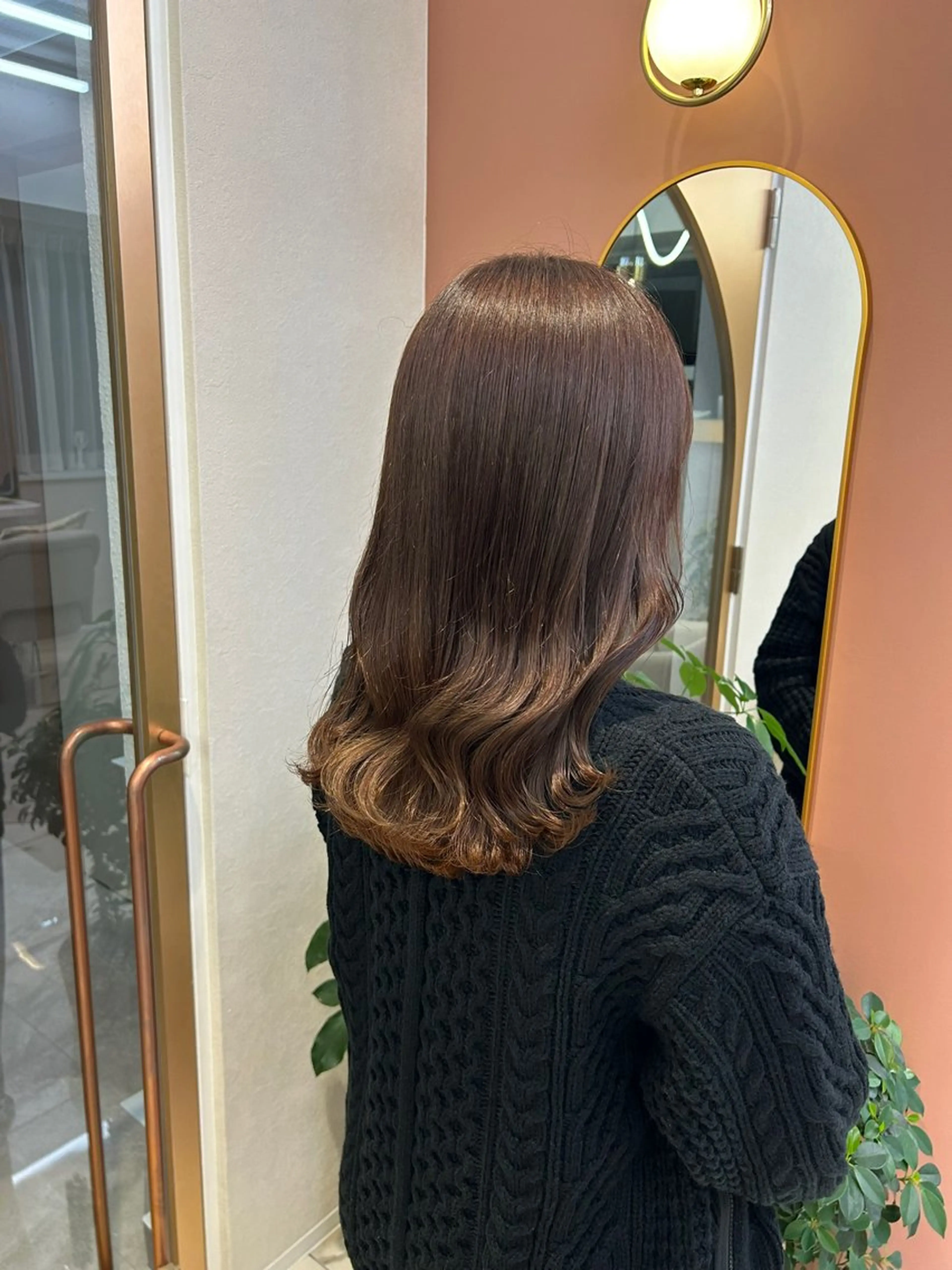 ミディアム カラー 透明感カラー カット ヘアカラー トリートメント 佐合 梨花 / ｅａｕ〈オー〉のヘアスタイル