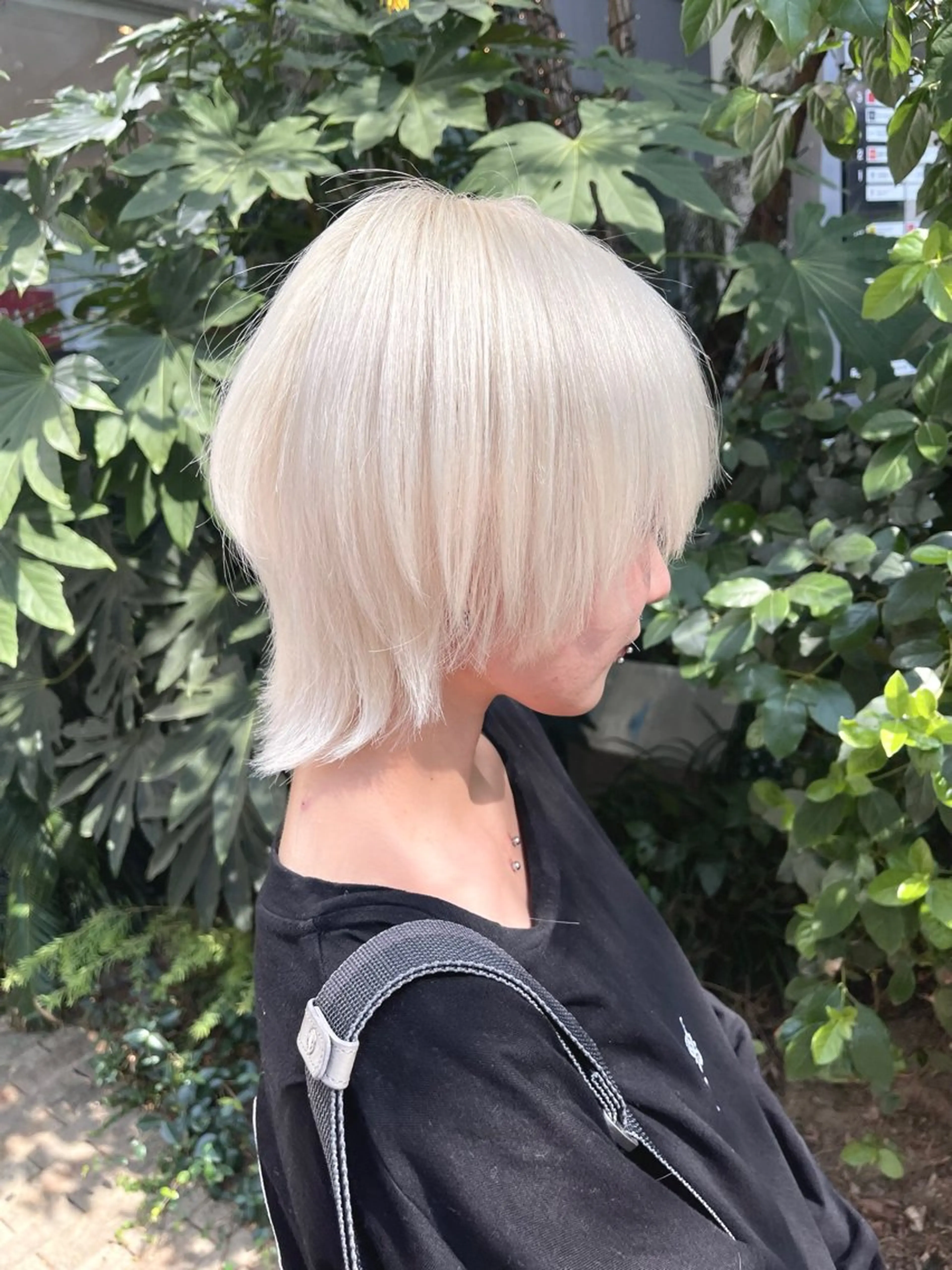 カット+最高級エフェクトブリーチ+カラー+トリートメント込みの写真