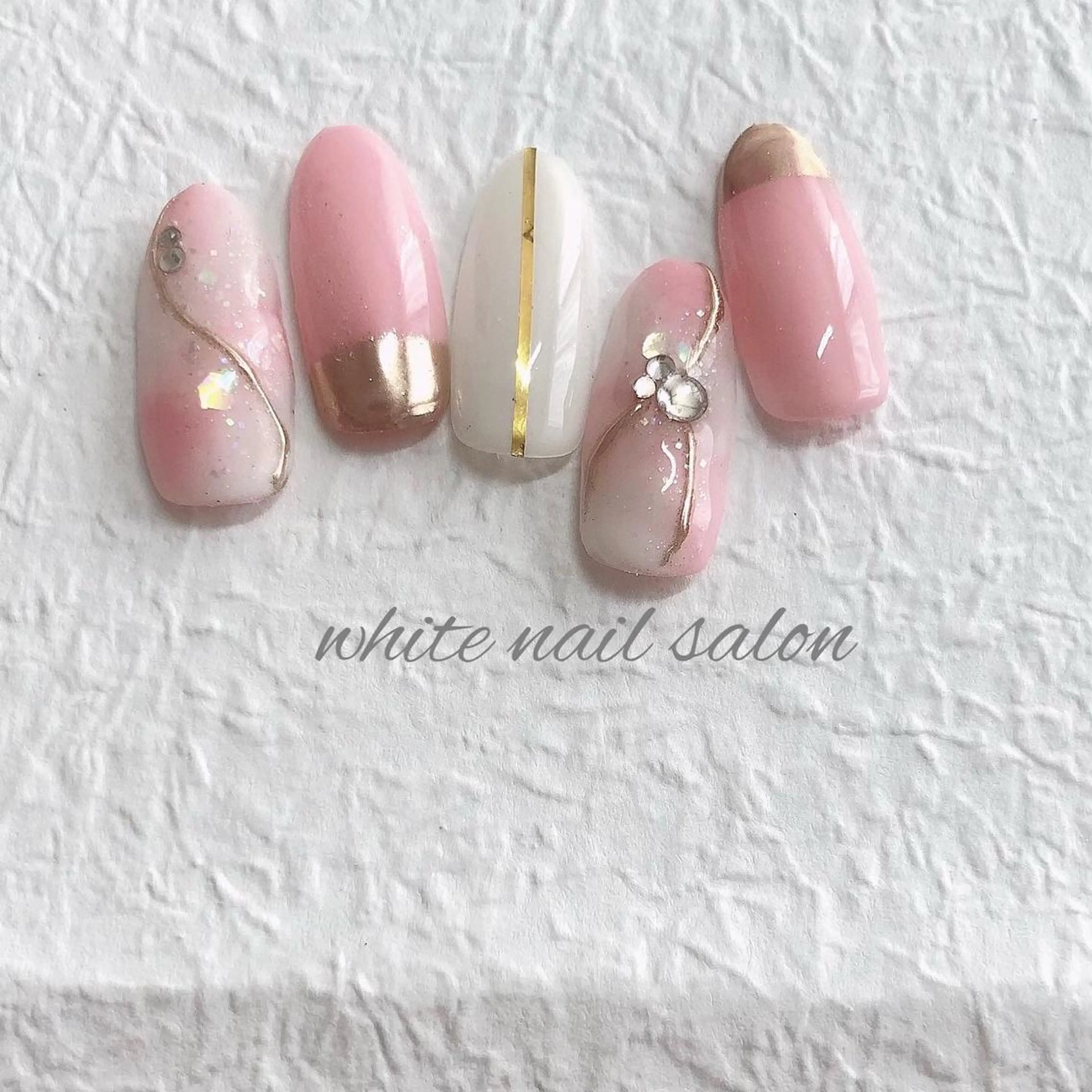 ネイル ジェルネイル ハードジェル 持ち込み ソフトジェル ハンドネイル white nail salonのネイルデザイン