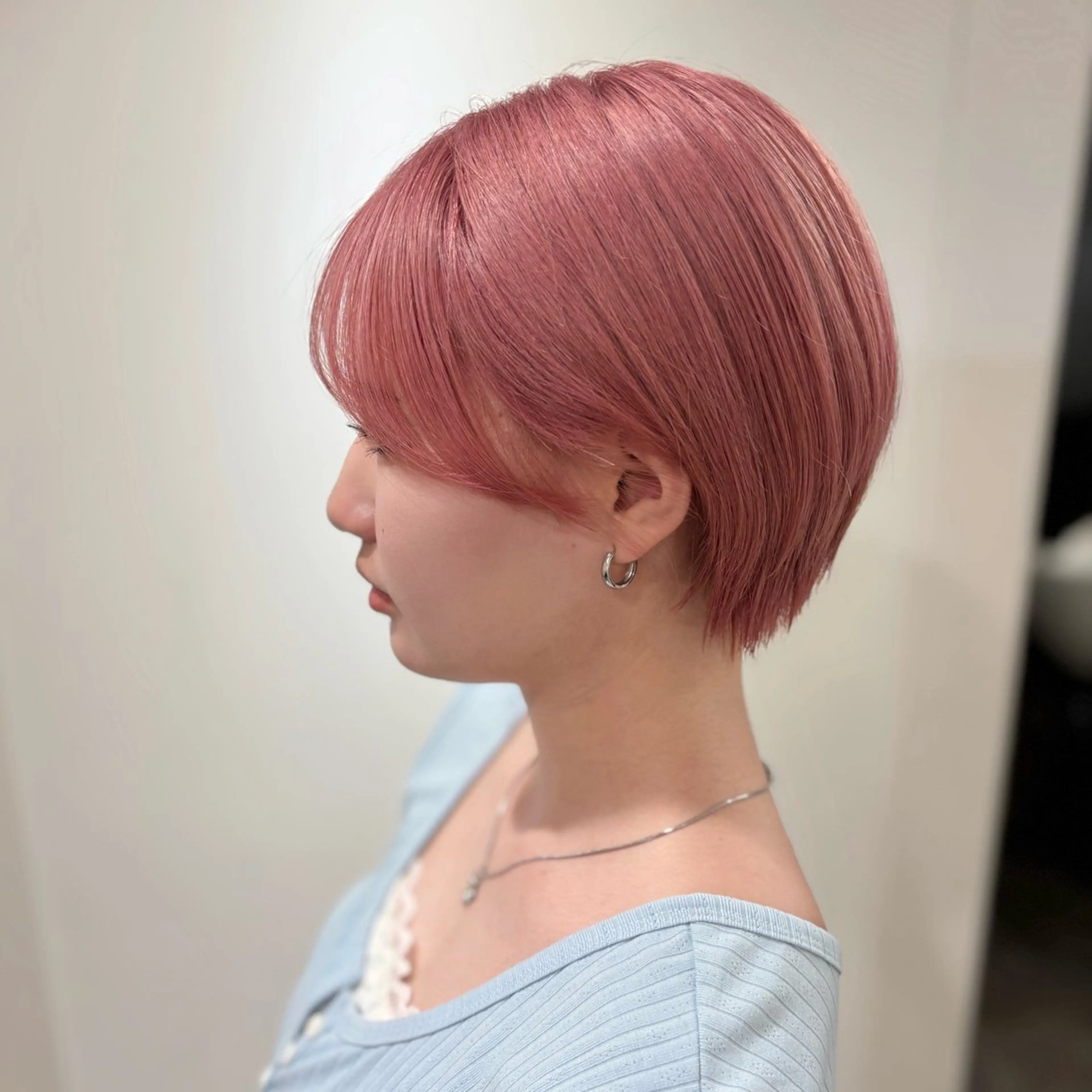 ショート カラー カット ヘアカラー トリートメント ハイトーン/ウルフ/ レイヤー/Asukaのヘアスタイル