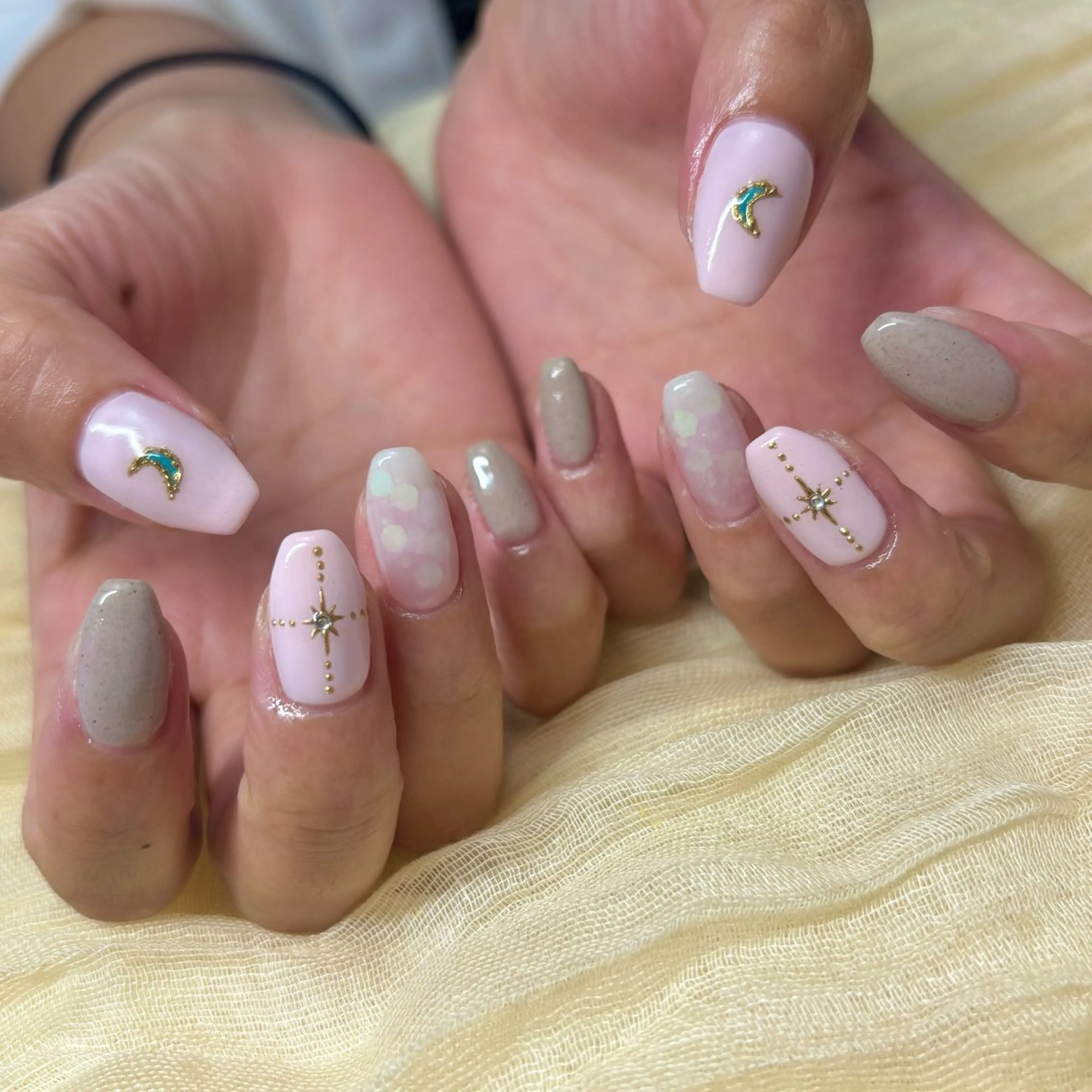 ネイル ハンドネイル yurina ☆のネイルデザイン