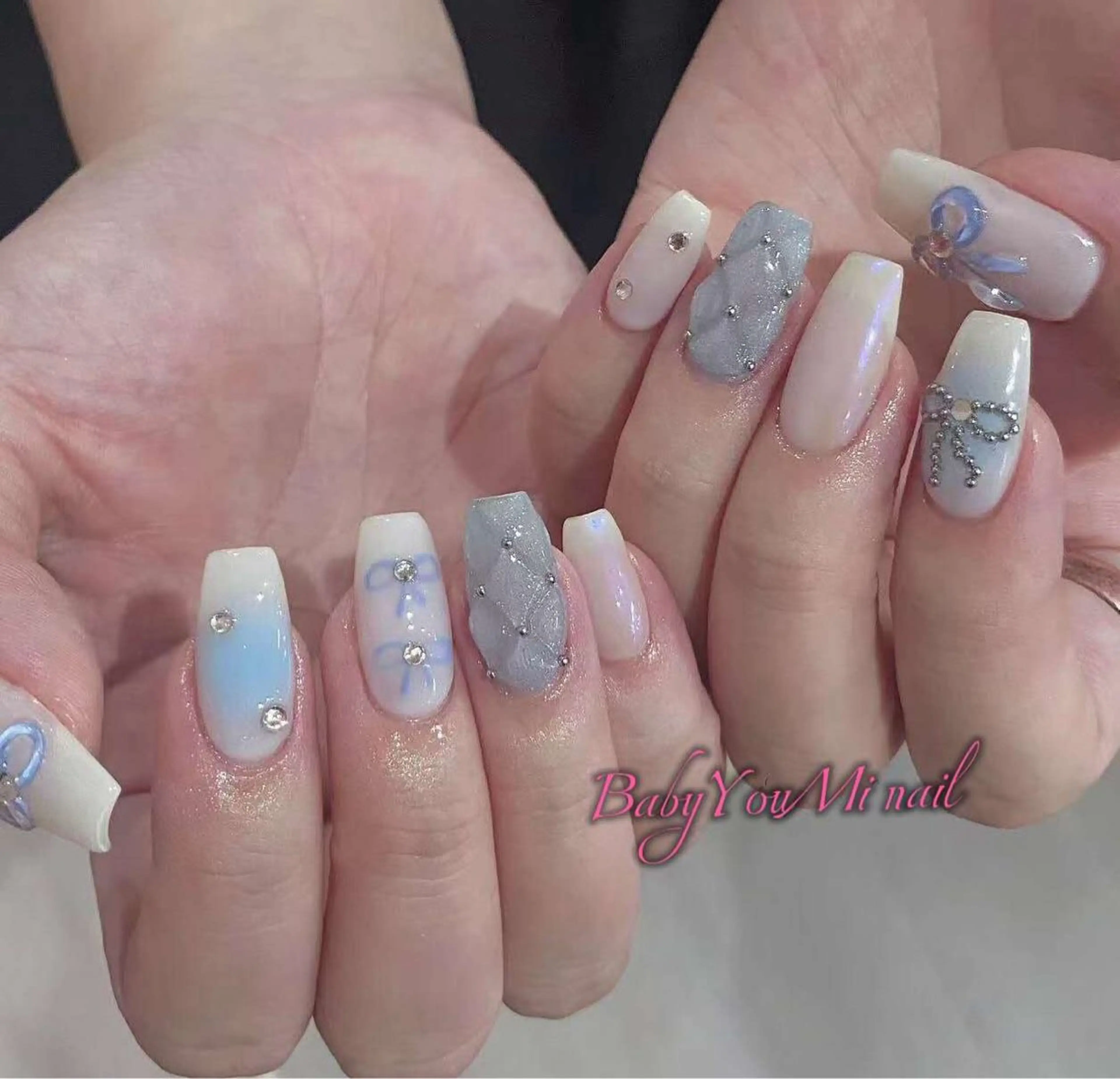 ネイル オーロラネイル フラワーネイル フットネイル フレンチネイル ジェルネイル ハンドネイル 相沢 さやかのネイルデザイン