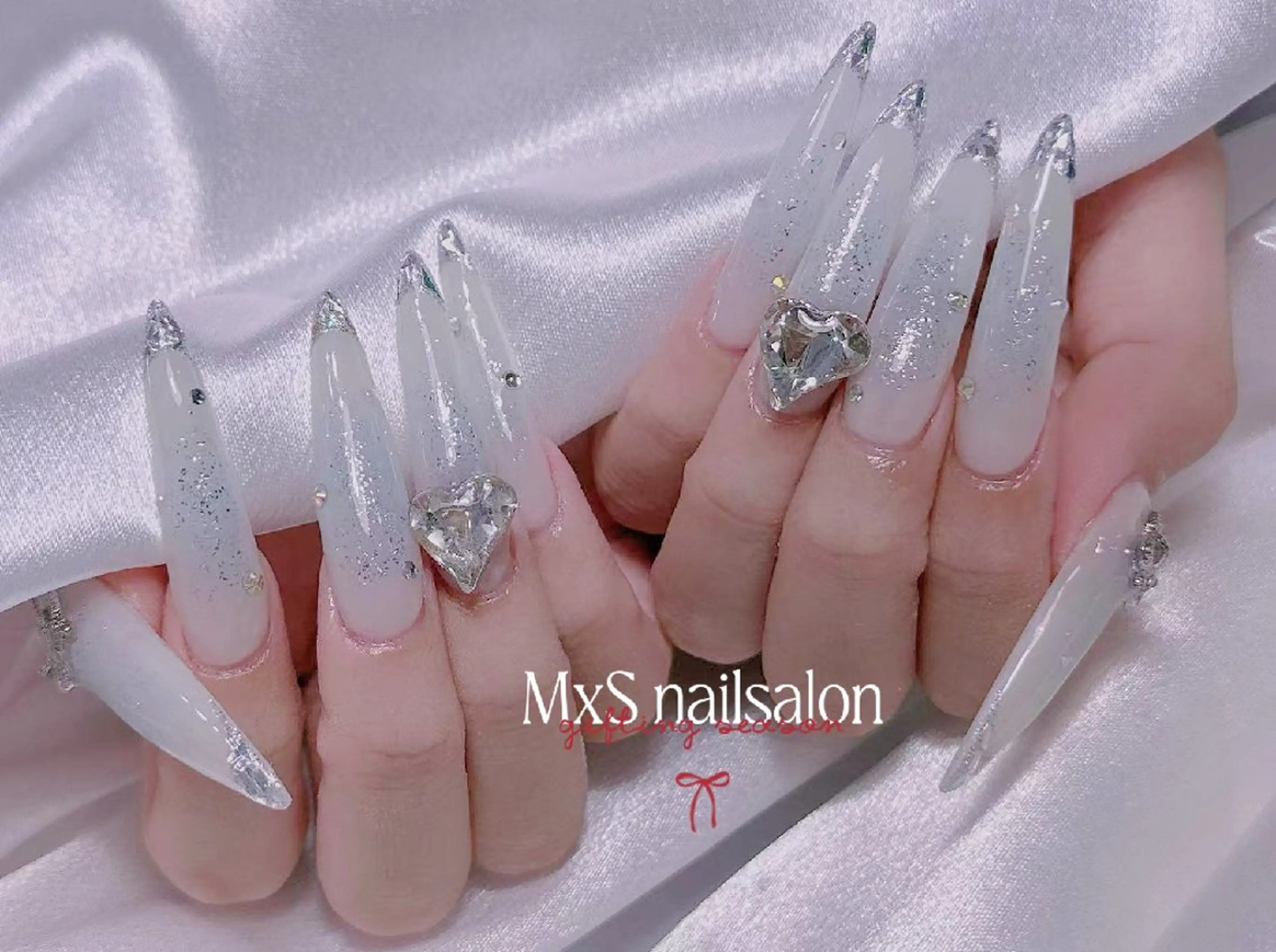 ネイル ジェルネイル 韓国ネイル マグネットネイル パラジェル バレンタイン ハンドネイル MxS Nail(長さだし/フィルイン/マグネット/韓国ネイル/ワンホンネイル/ワンカラー)所属・MxS リィリィのネイルデザイン