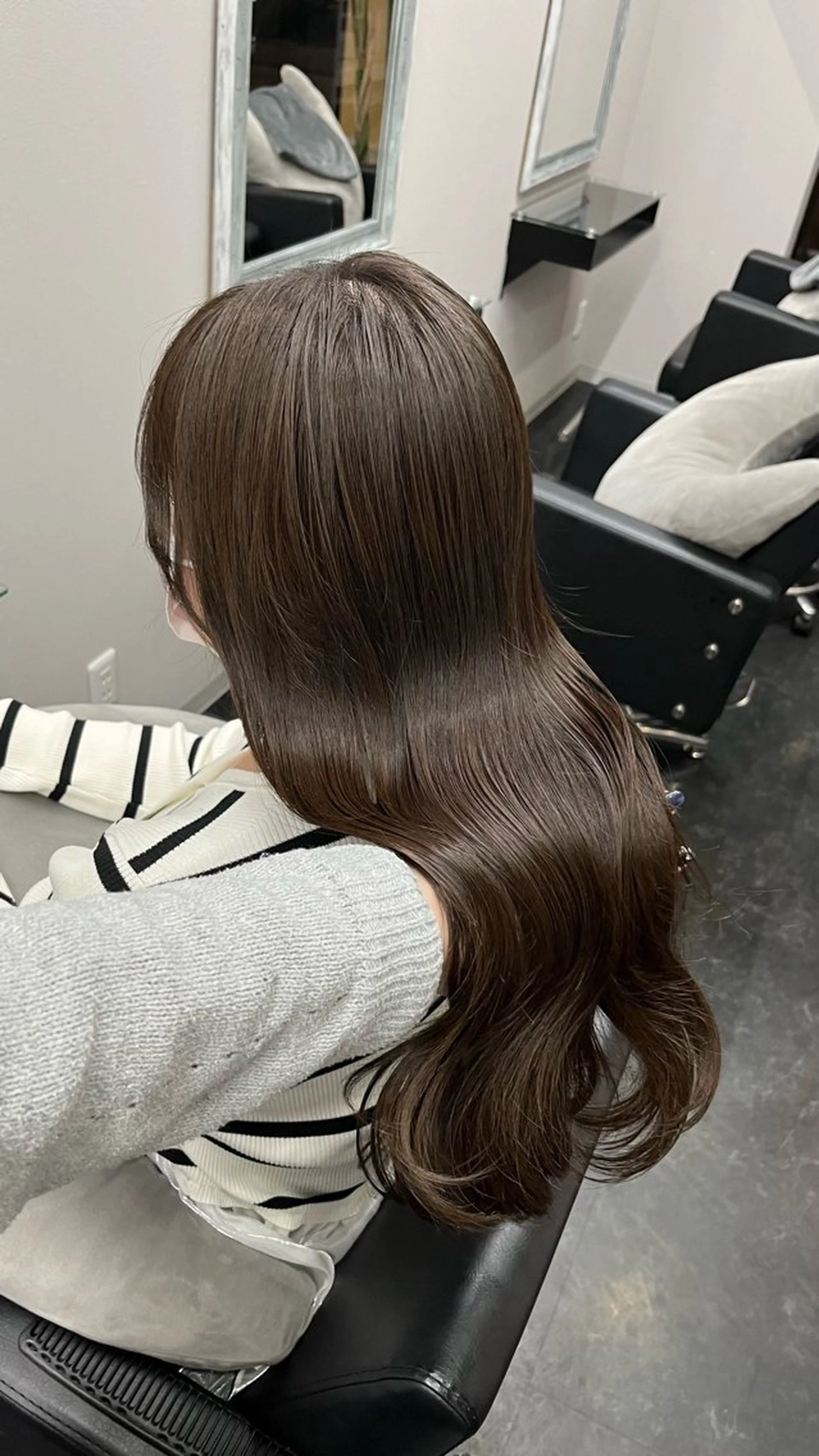 ロング BALE所属・祥華(さちか)／透 明感カラー／髪質改善のヘアスタイル