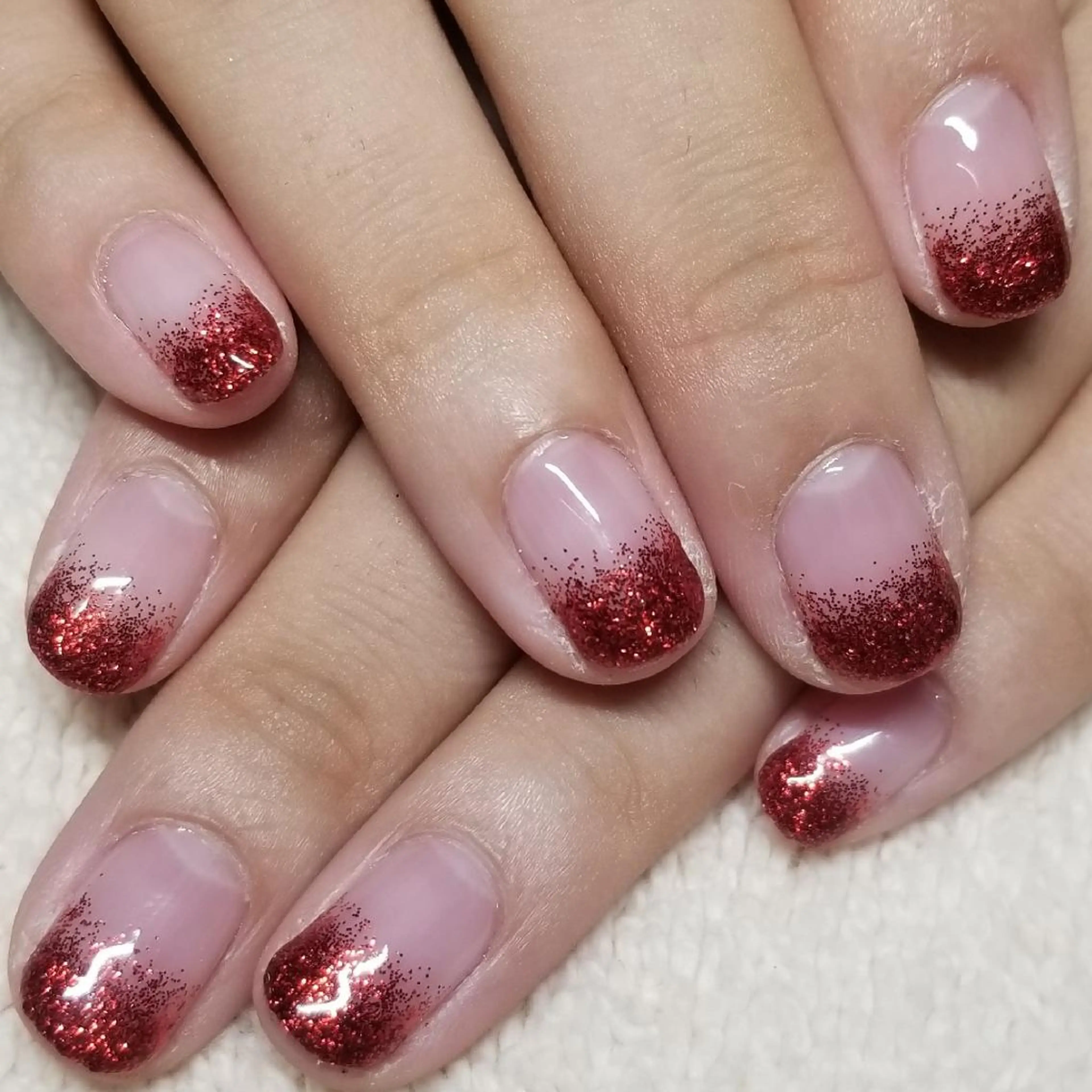 ネイル グラデーション ラメ(グリッター) 赤色 ハンドネイル よしだ ひろきのネイルデザイン