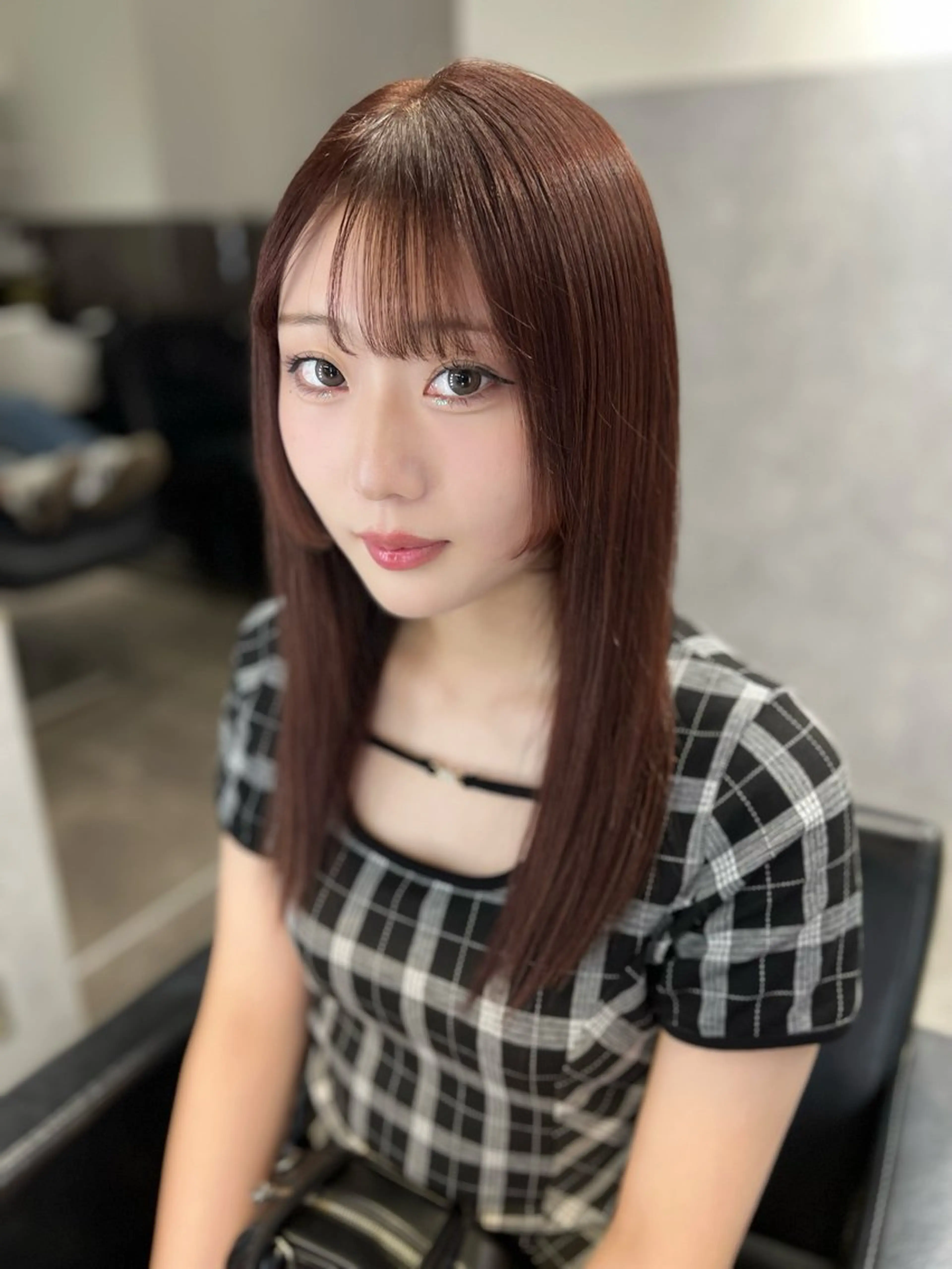 ロング カラー 黒髪 ブリーチ 透明感カラー 顔周りカット レイヤーカット カット ヘアカラー TOMONA👑 GiseL梅田店のヘアスタイル