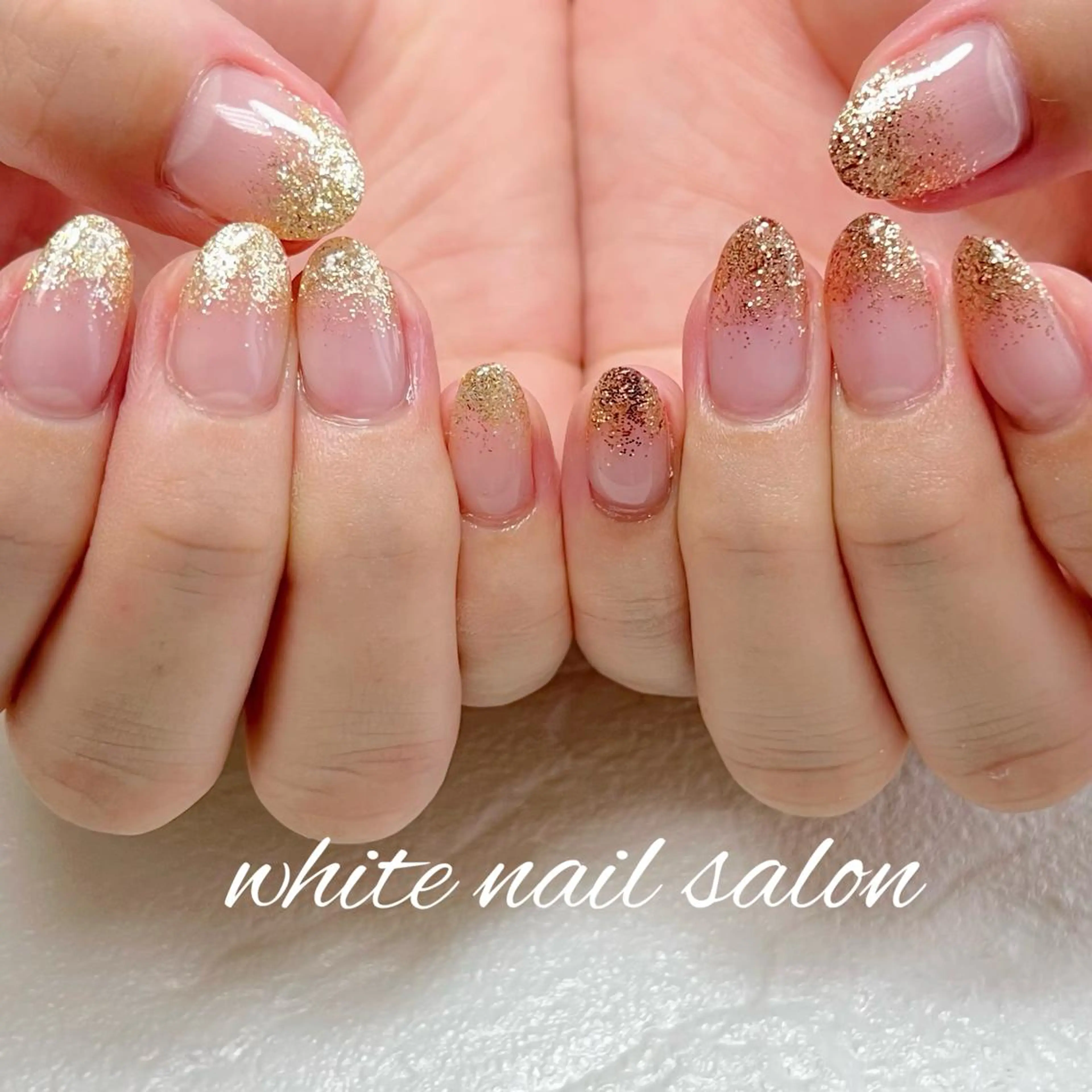 ネイル フットネイル ジェルネイル グラデーション ハードジェル ラメ(グリッター) ハンドネイル white nail salonのネイルデザイン