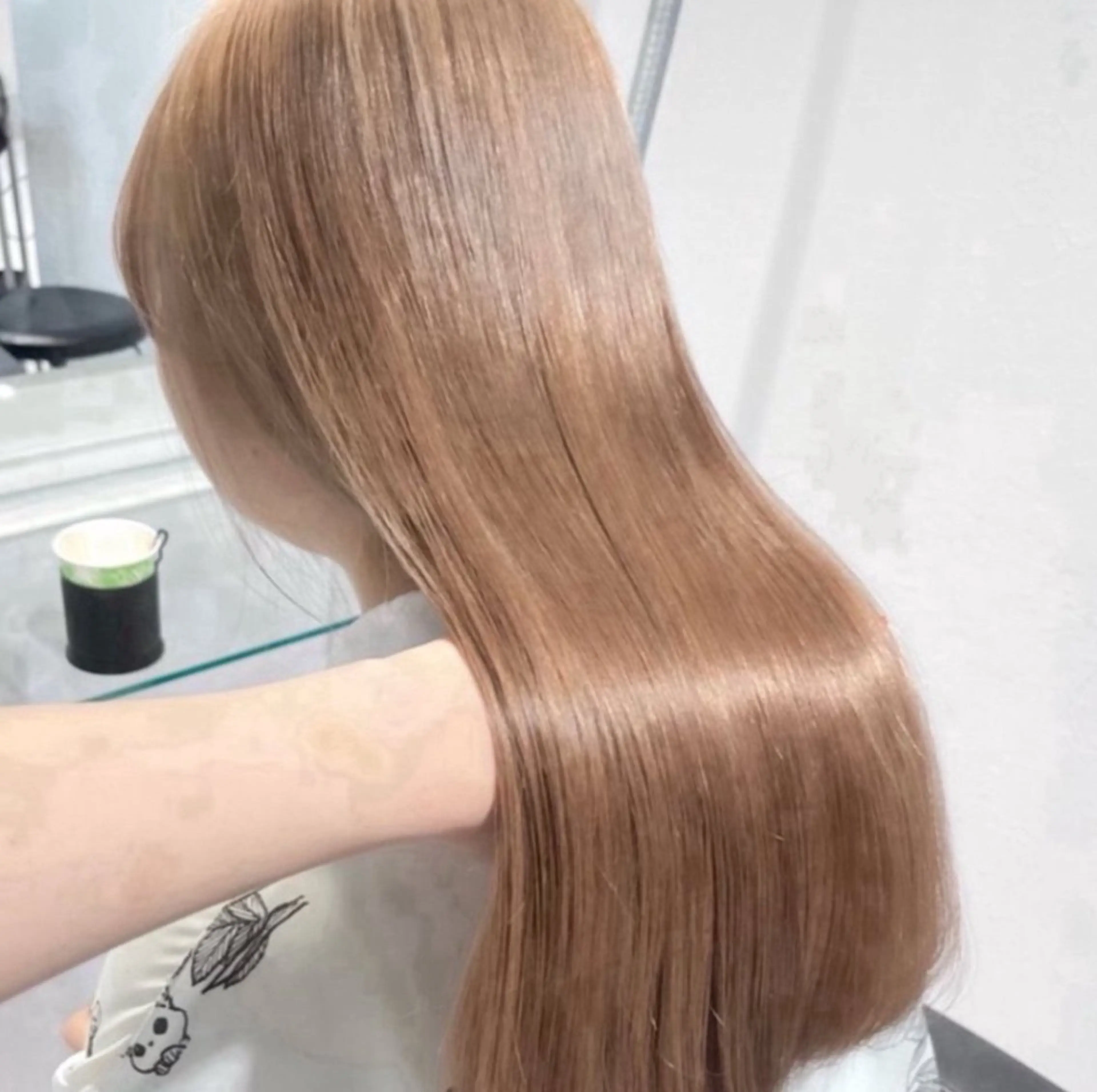 ロング カラー 🫧うる艶トレンド 🫧透明感カラーのヘアスタイル