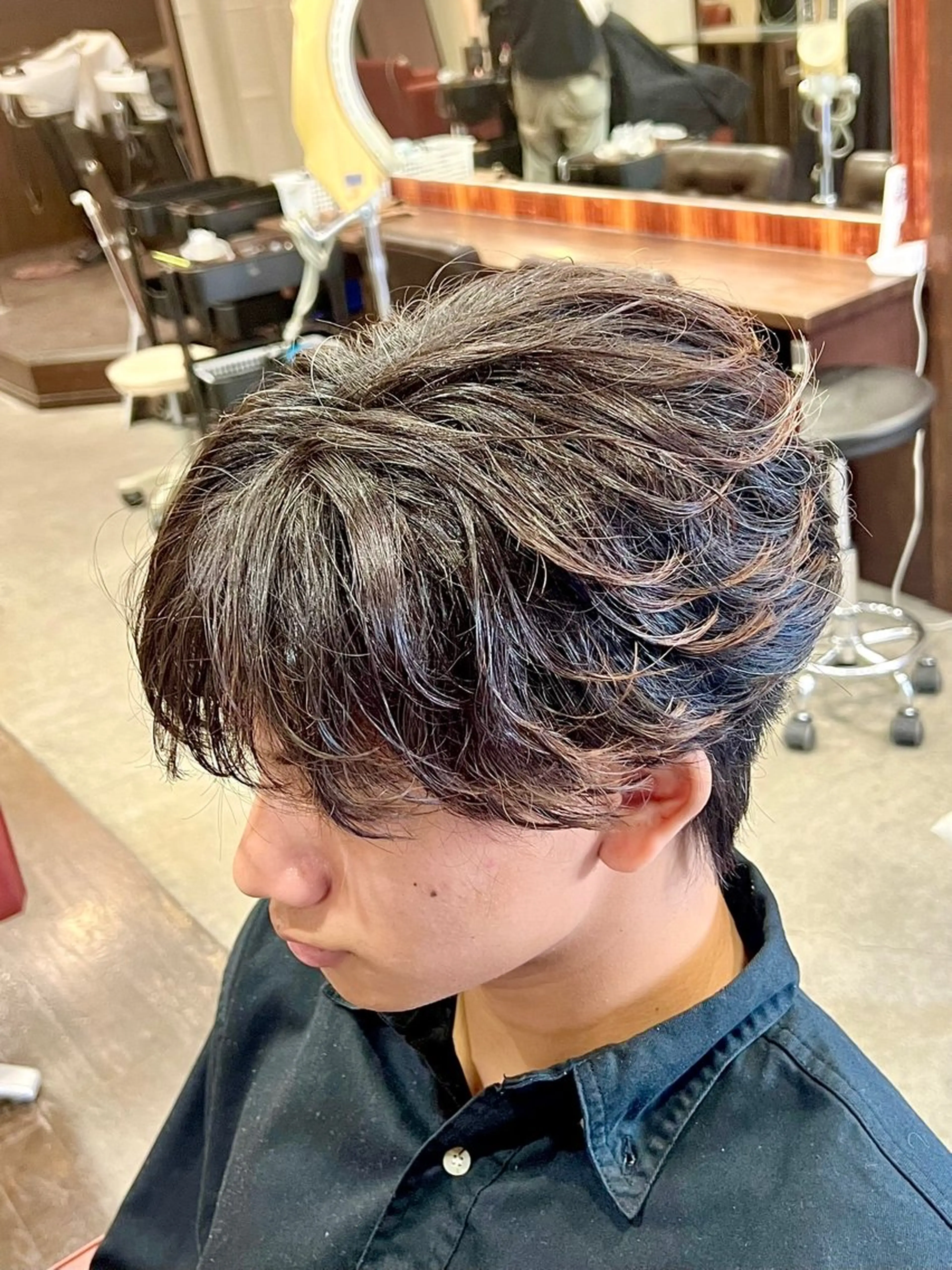 ミディアム パーマ メンズ カット パーマ 湘南のパーマ職人 🔥清水琉葵🔥のヘアスタイル