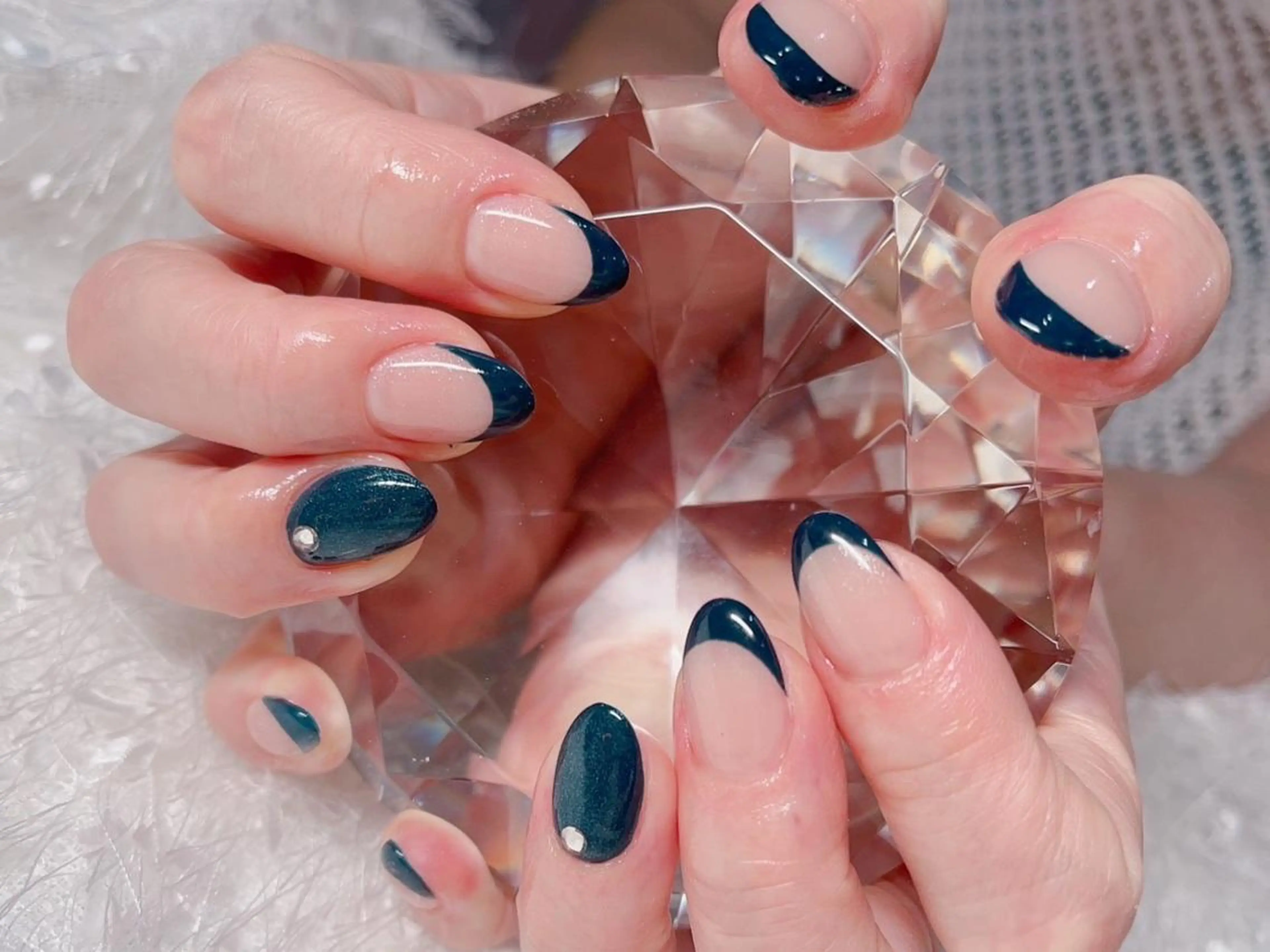 ネイル マツエク・マツパ アイブロウ 韓国風マツエク パリジェンヌラッシュリフト まつげパーマ ワンホンマツエク 長さ出し ハンドネイル Nail&eye Belire 新宿のネイルデザイン