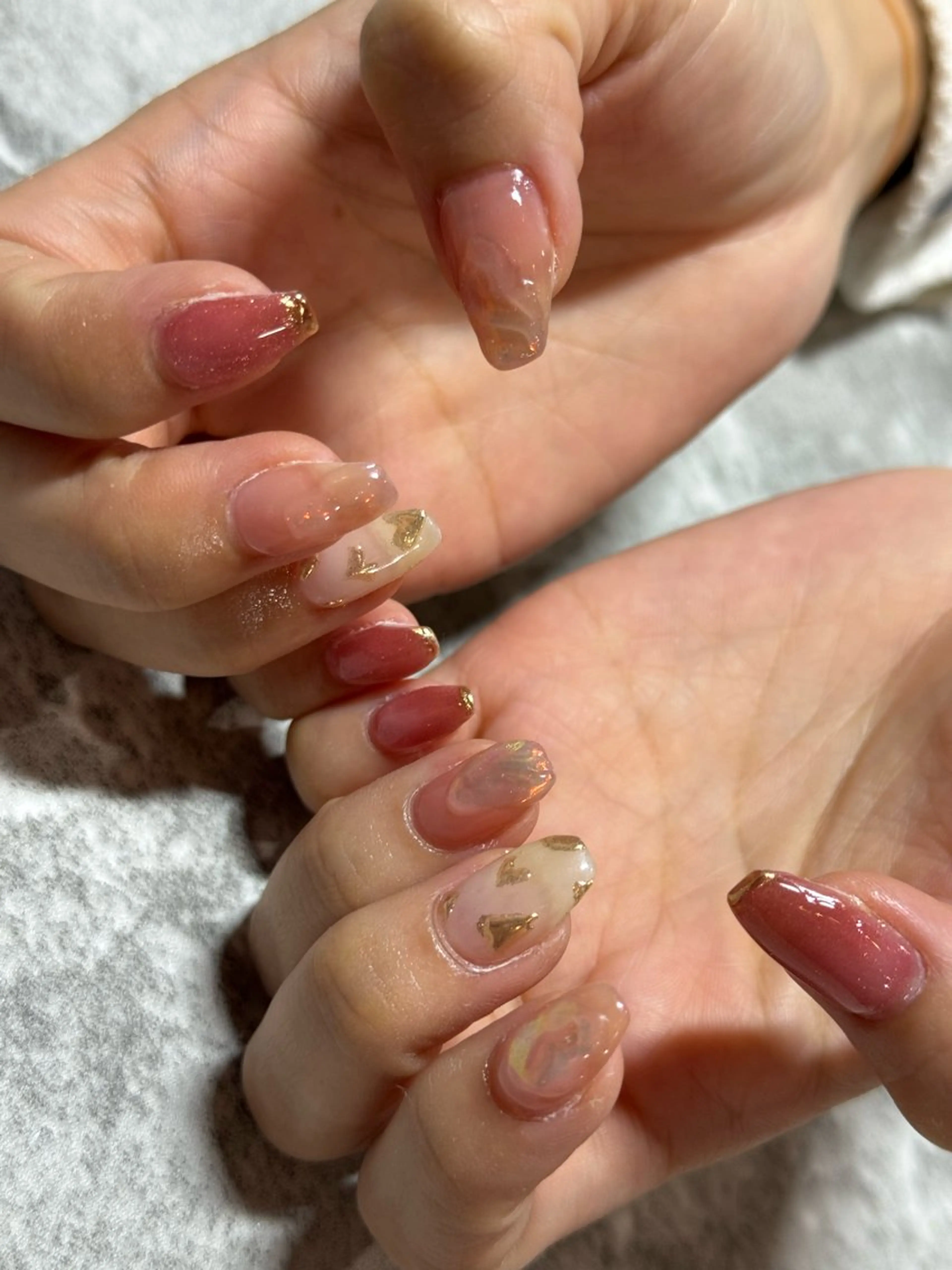 ネイル Mahiru ➰🎀🤍のネイルデザイン