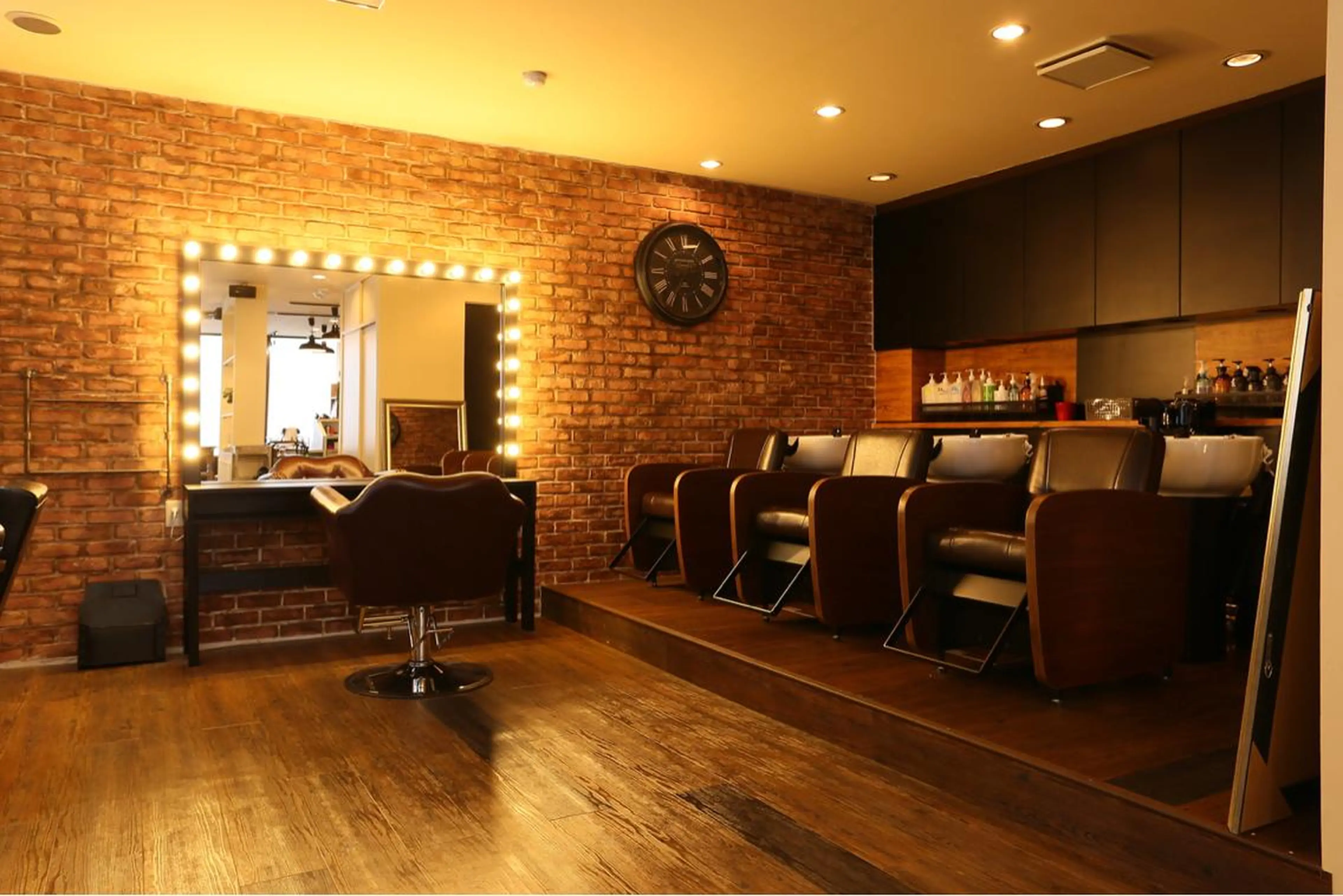 ミディアム カラー パーマ ヘアアレンジ メンズ キッズ ネイル マツエク・マツパ premier modelsのヘアスタイル