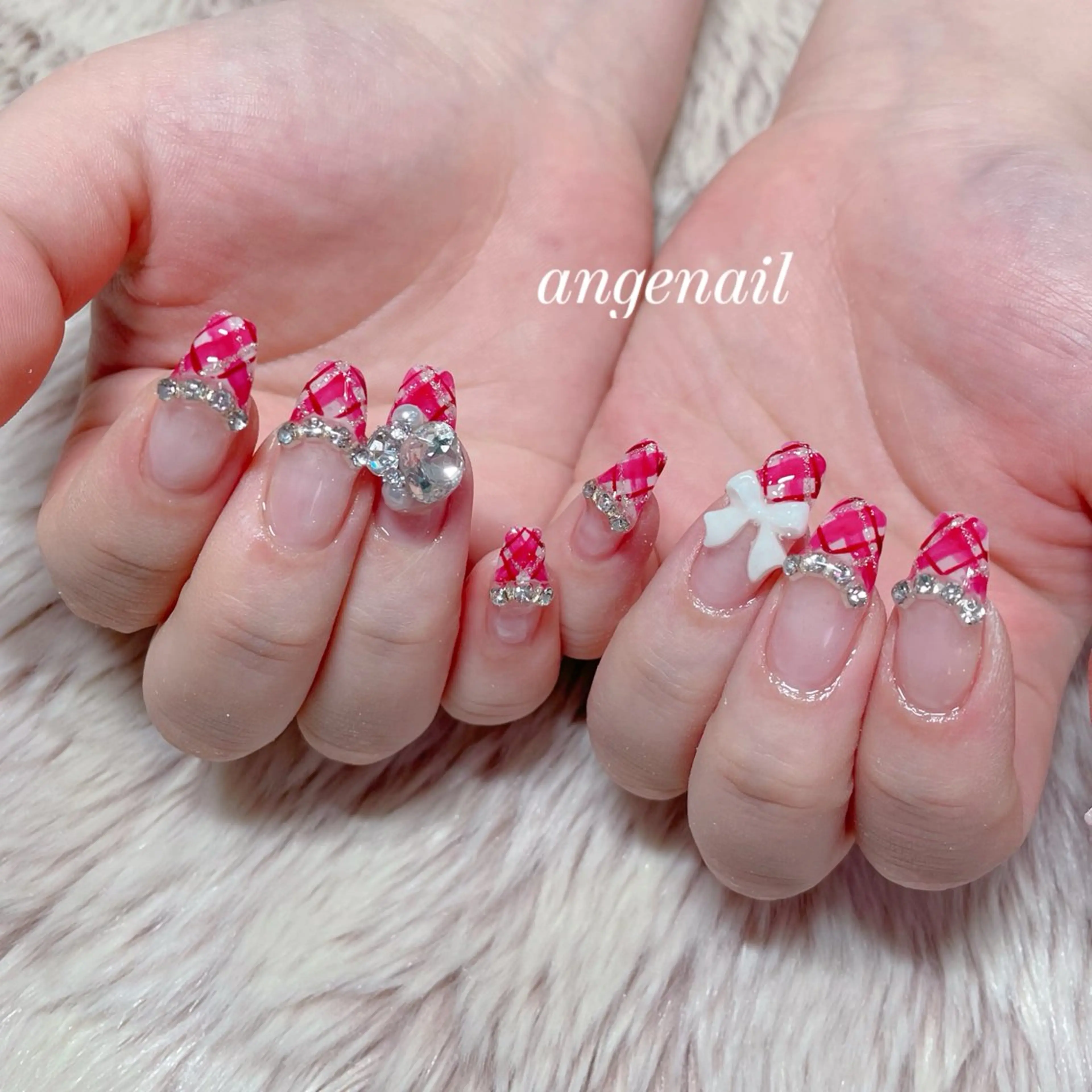 ネイル ハンドネイル オーナーネイリスト MAKIのネイルデザイン