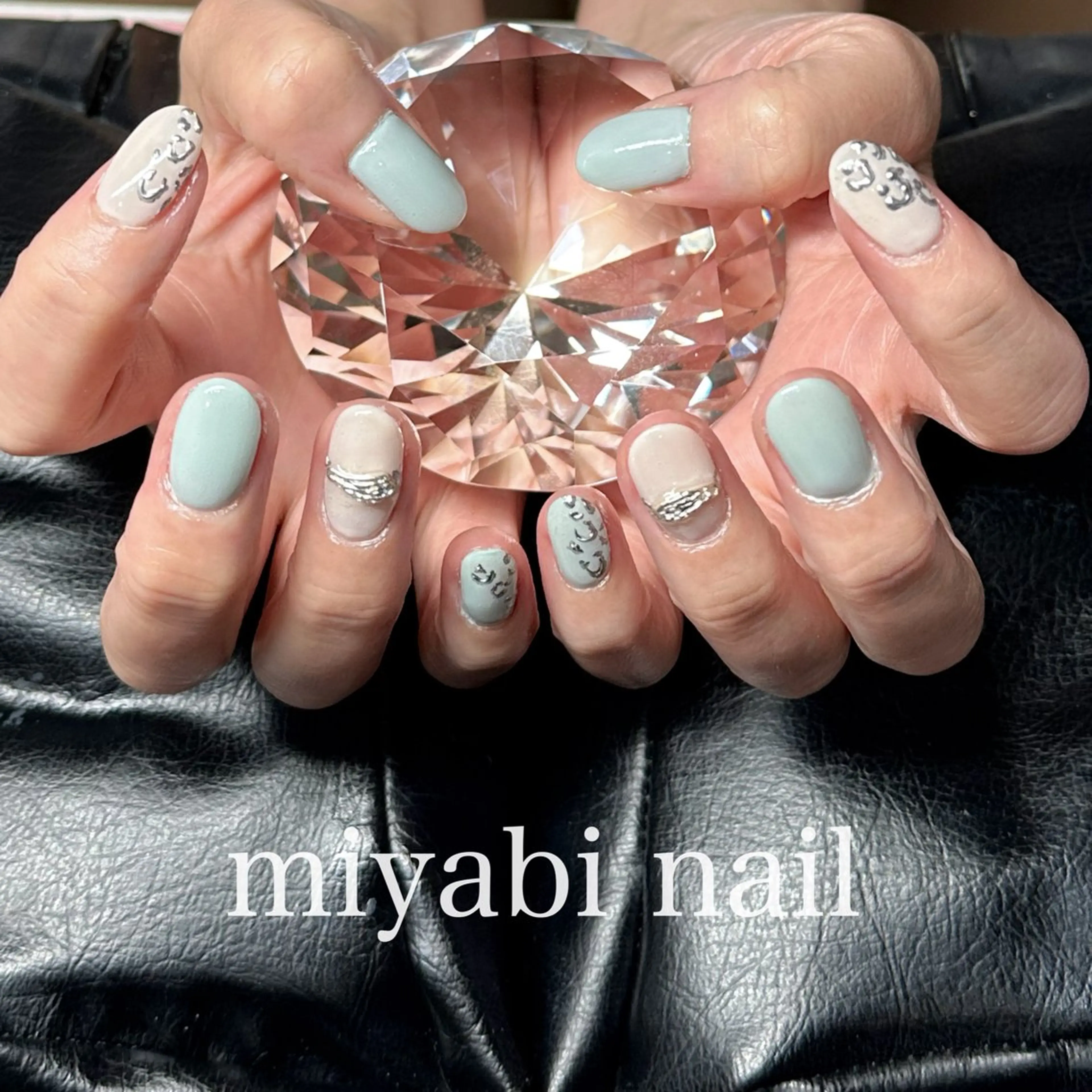 ネイル アニマル柄 アートネイル ジェルネイル 持ち込み シルバー ハンドネイル miyabi nail 桂川駅近くのネイルデザイン